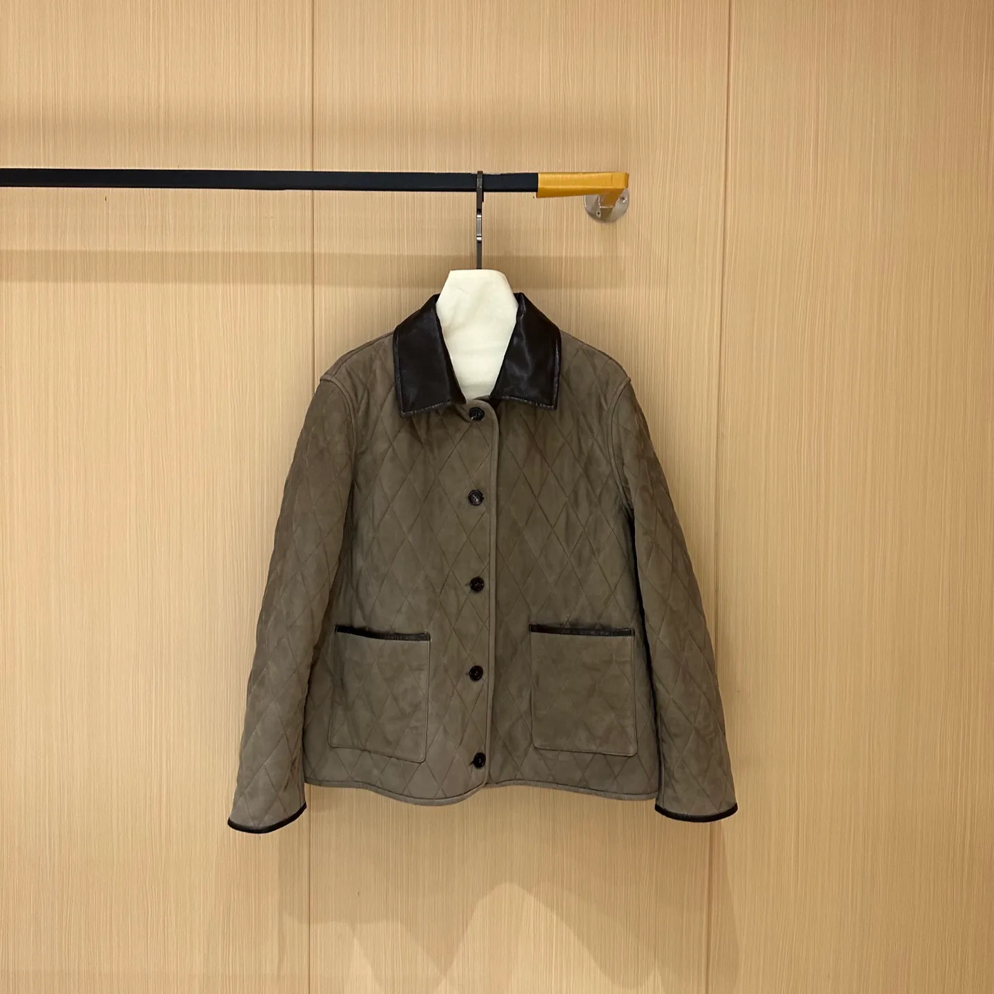 Кожаные Куртки И Дублёнки Женские Loro Piana 409316