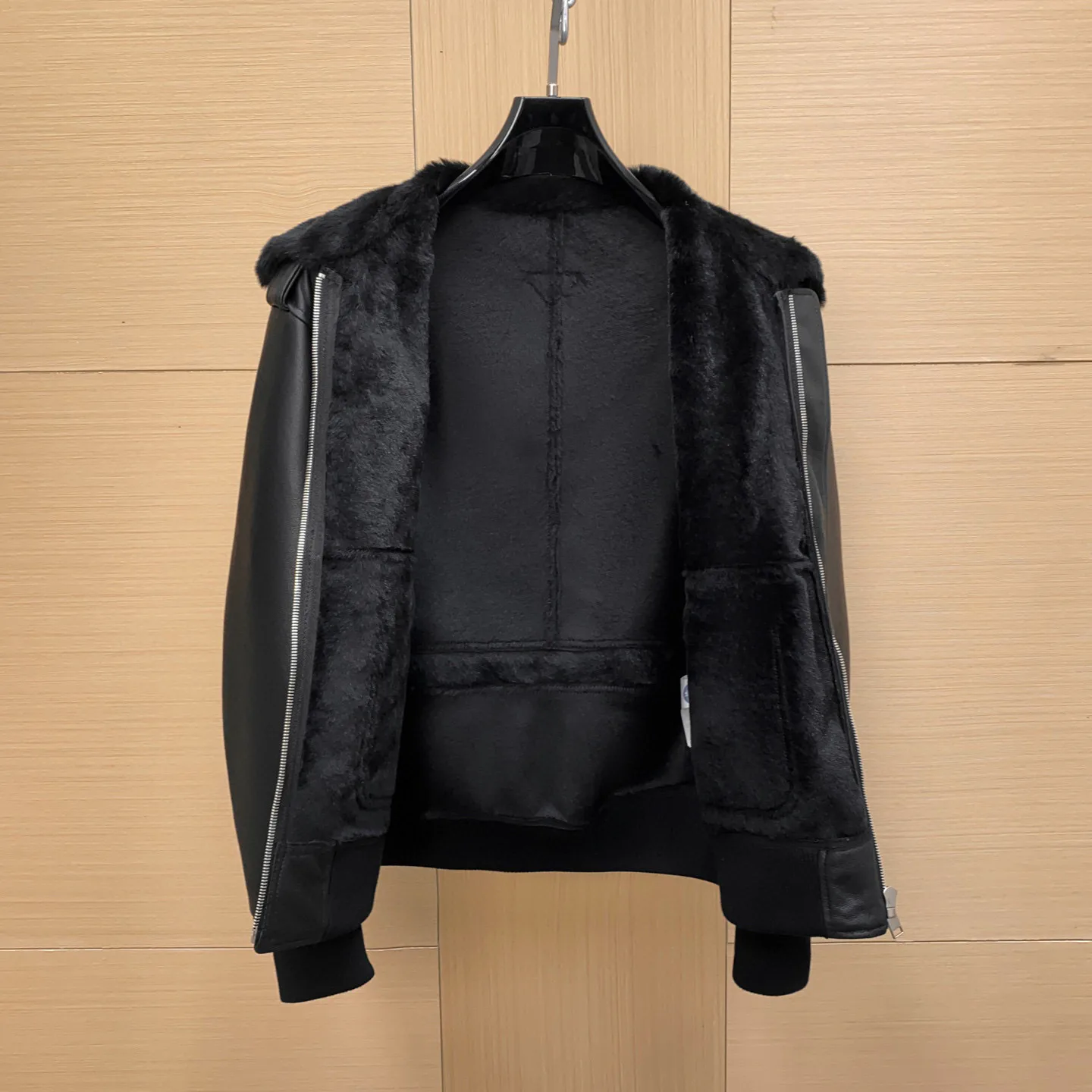 Кожаные Куртки И Дублёнки Мужские Prada 245418