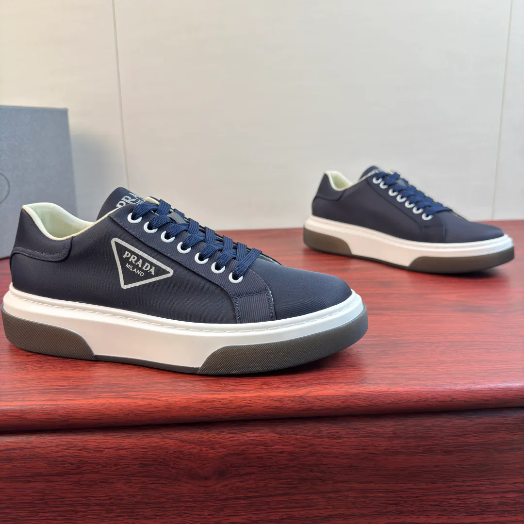Кроссовки Мужские Prada 16935016