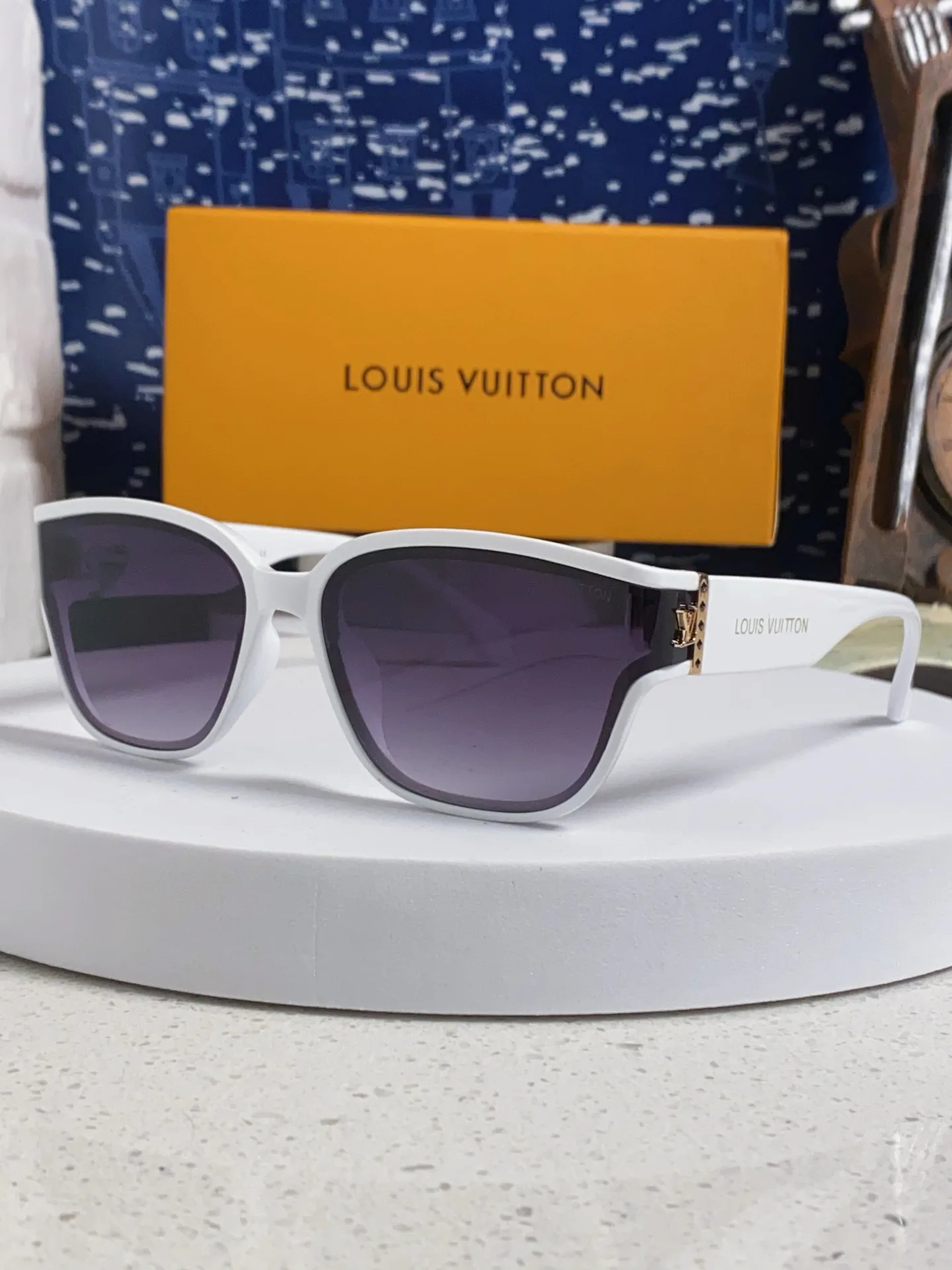 Очки Louis Vuitton 10842028