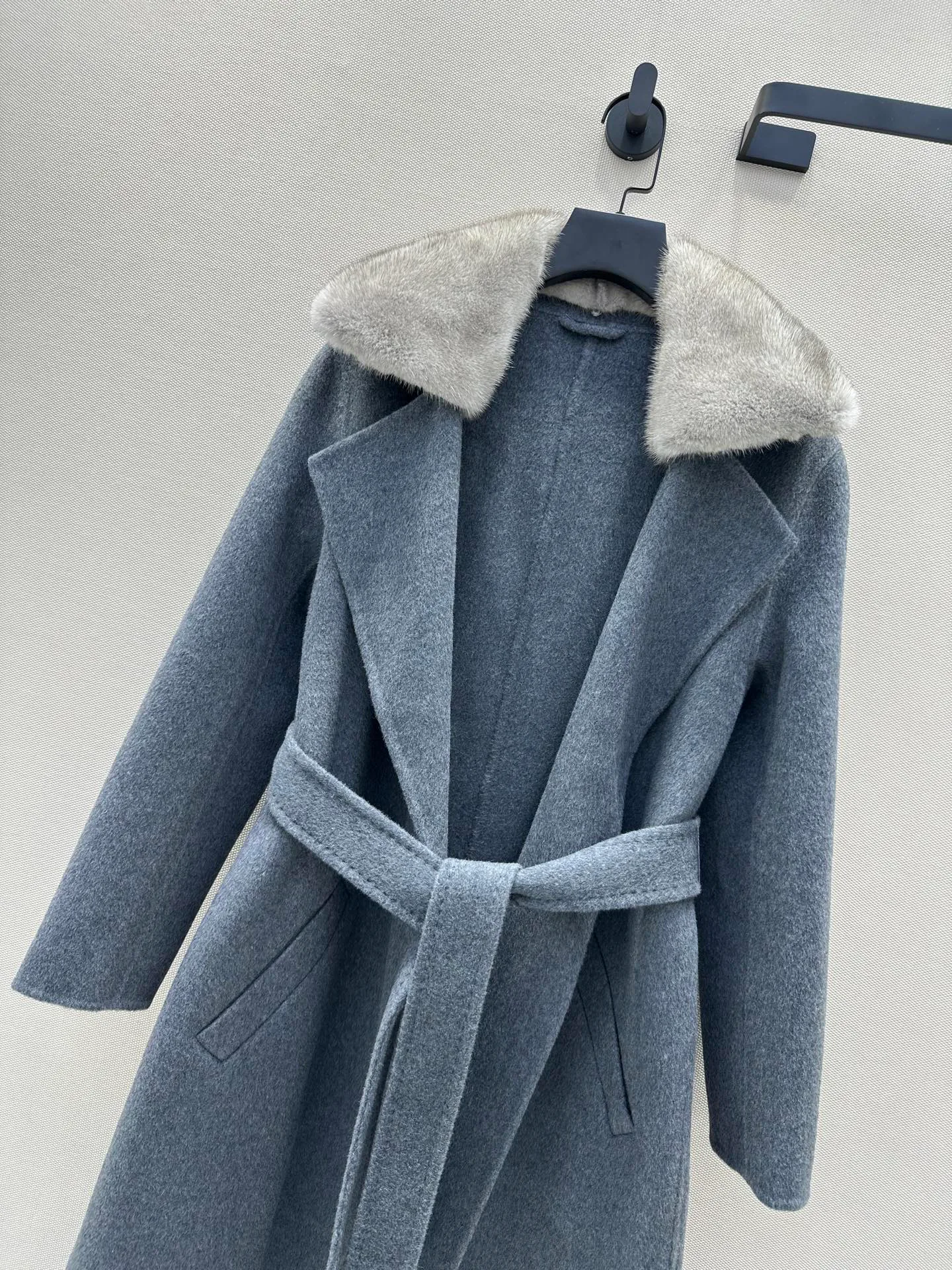 Пальто Женские Loro Piana 18601822