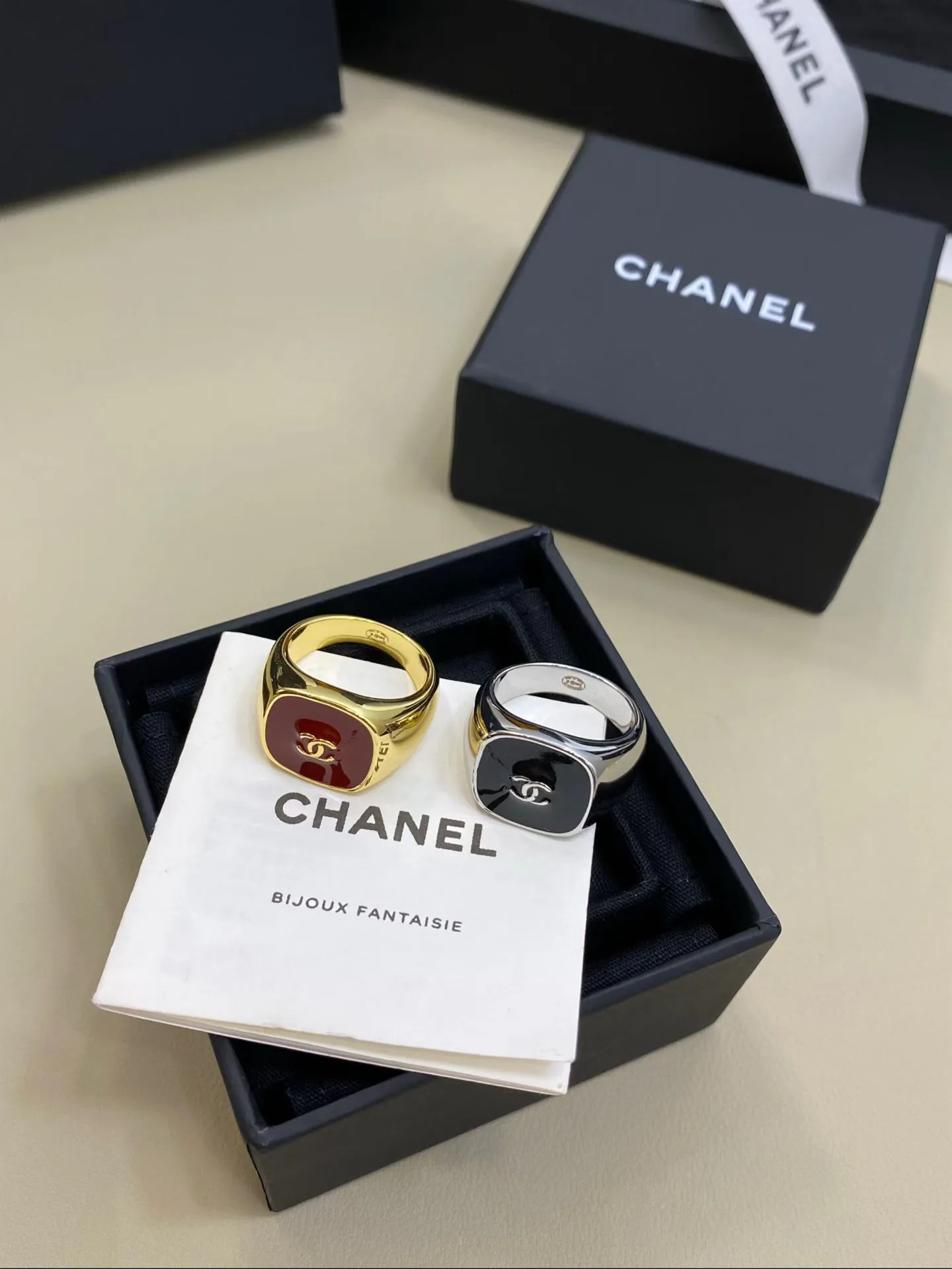 Бижутерия Chanel 18123089