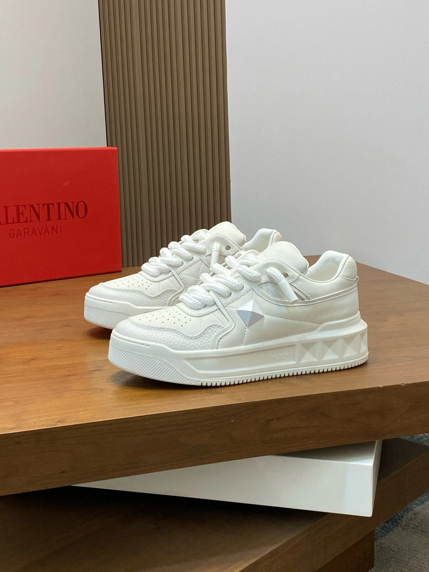 Кроссовки Мужские Valentino 17857