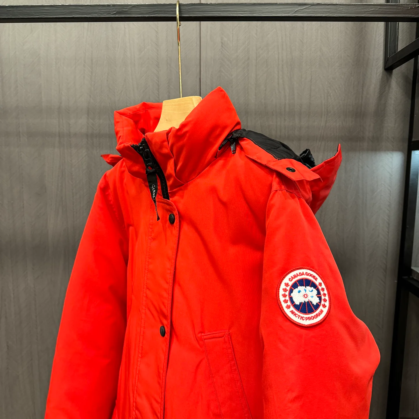 Куртки И Пуховики Женские Canada Goose 18845578