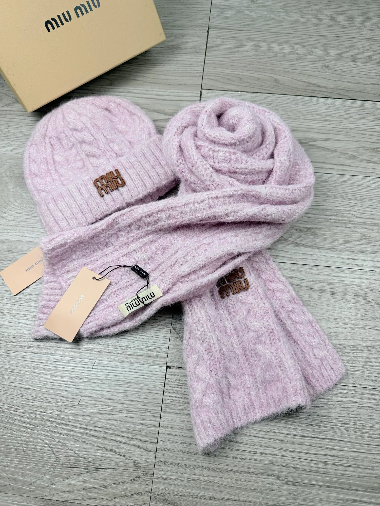Головные Уборы Miu Miu 18549261