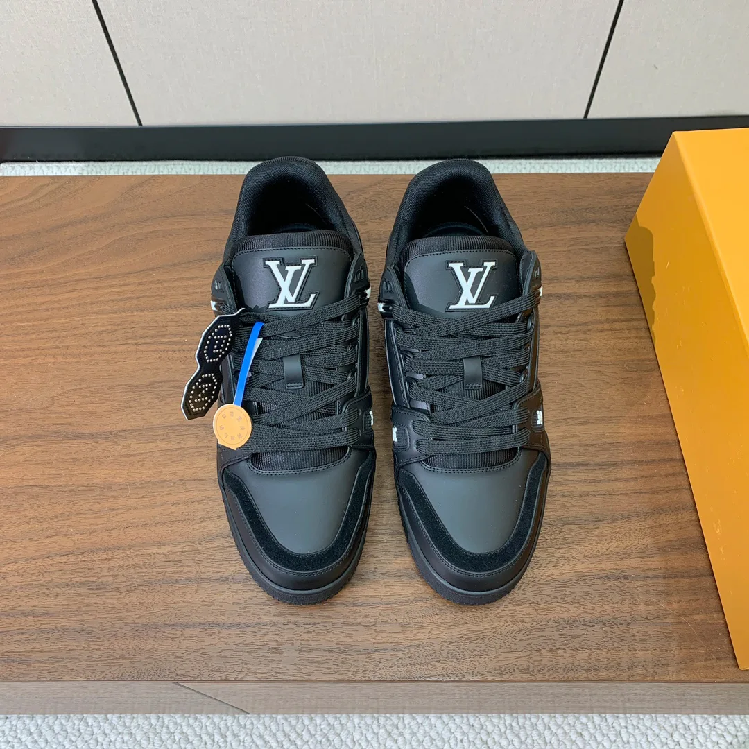 Кроссовки Женские Louis Vuitton 10236167
