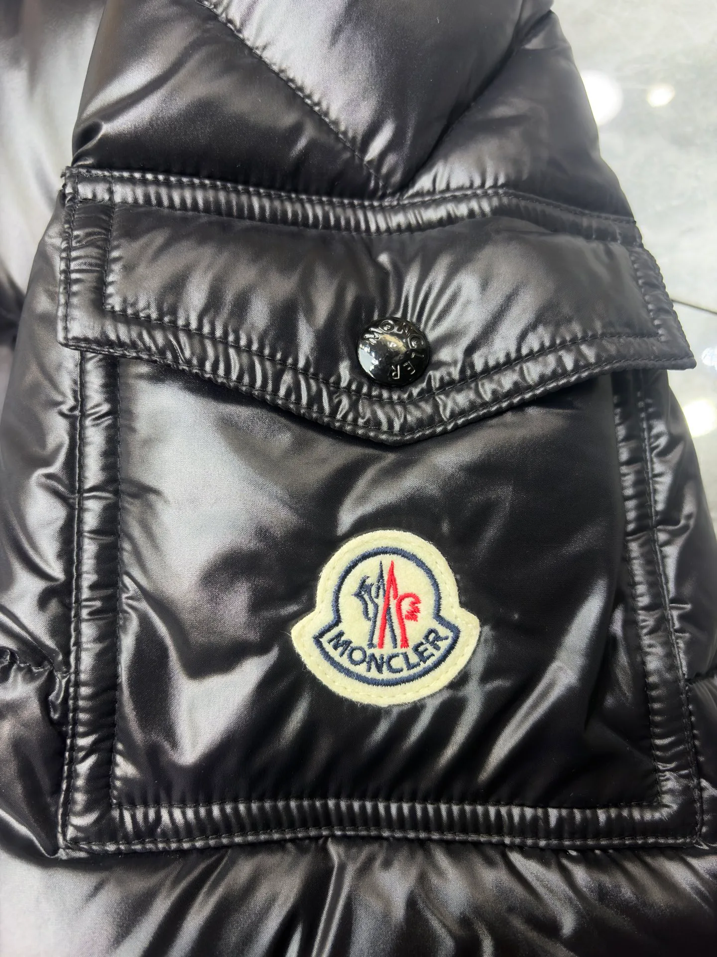 Куртки И Пуховики Женские Moncler 17568683