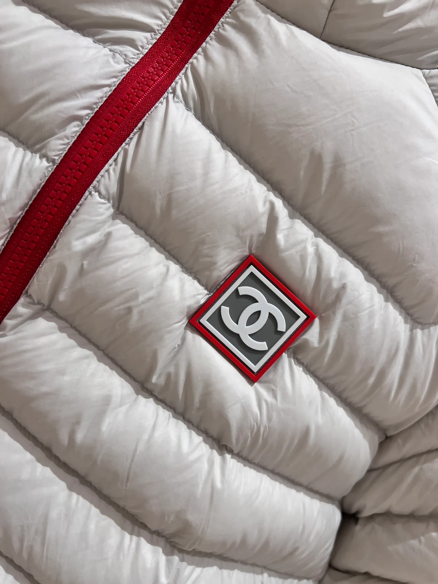 Куртки И Пуховики Женские Chanel 1849801