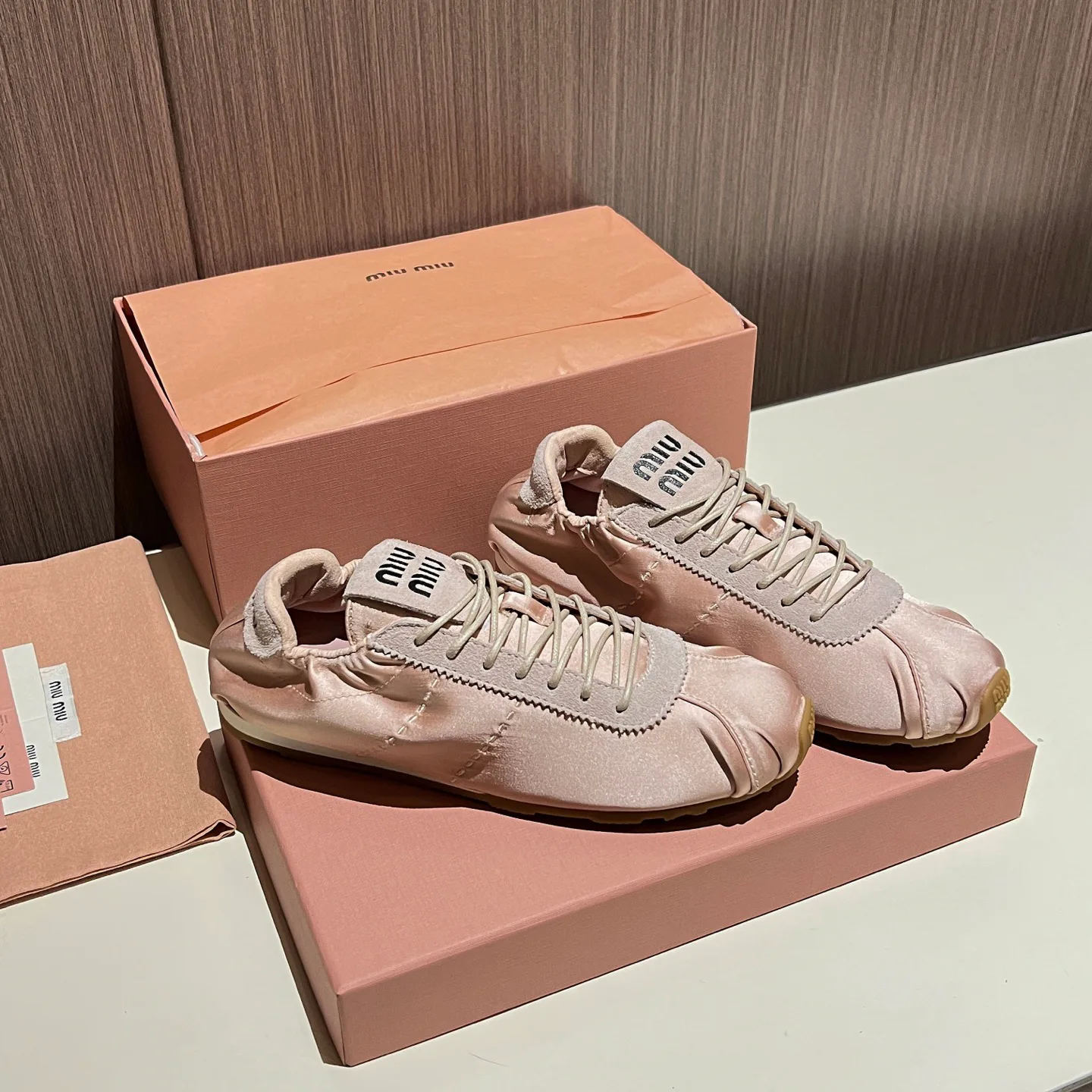 Кроссовки Женские Miu Miu 17968602