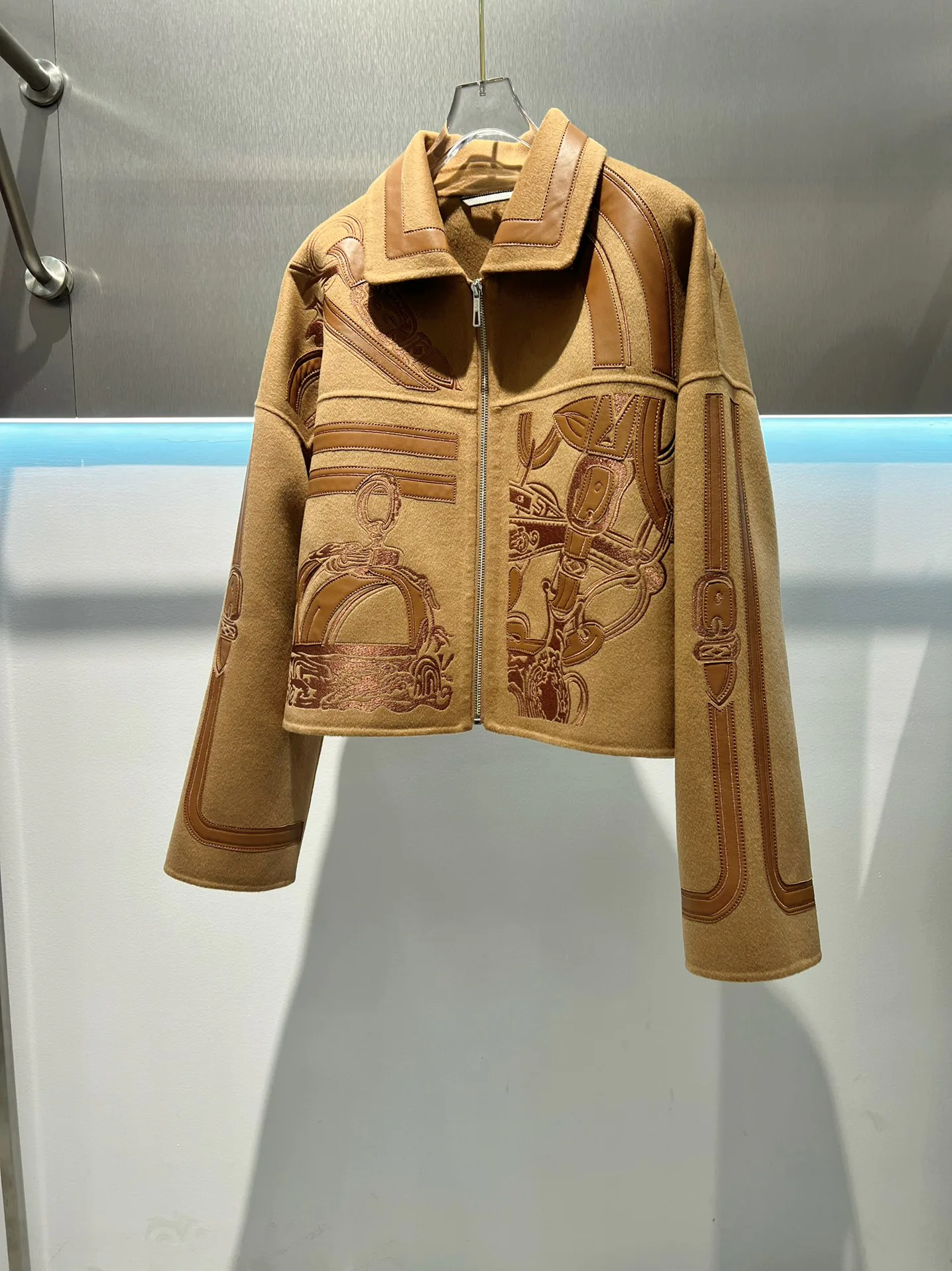 Куртки И Пуховики Женские Hermes 1757150