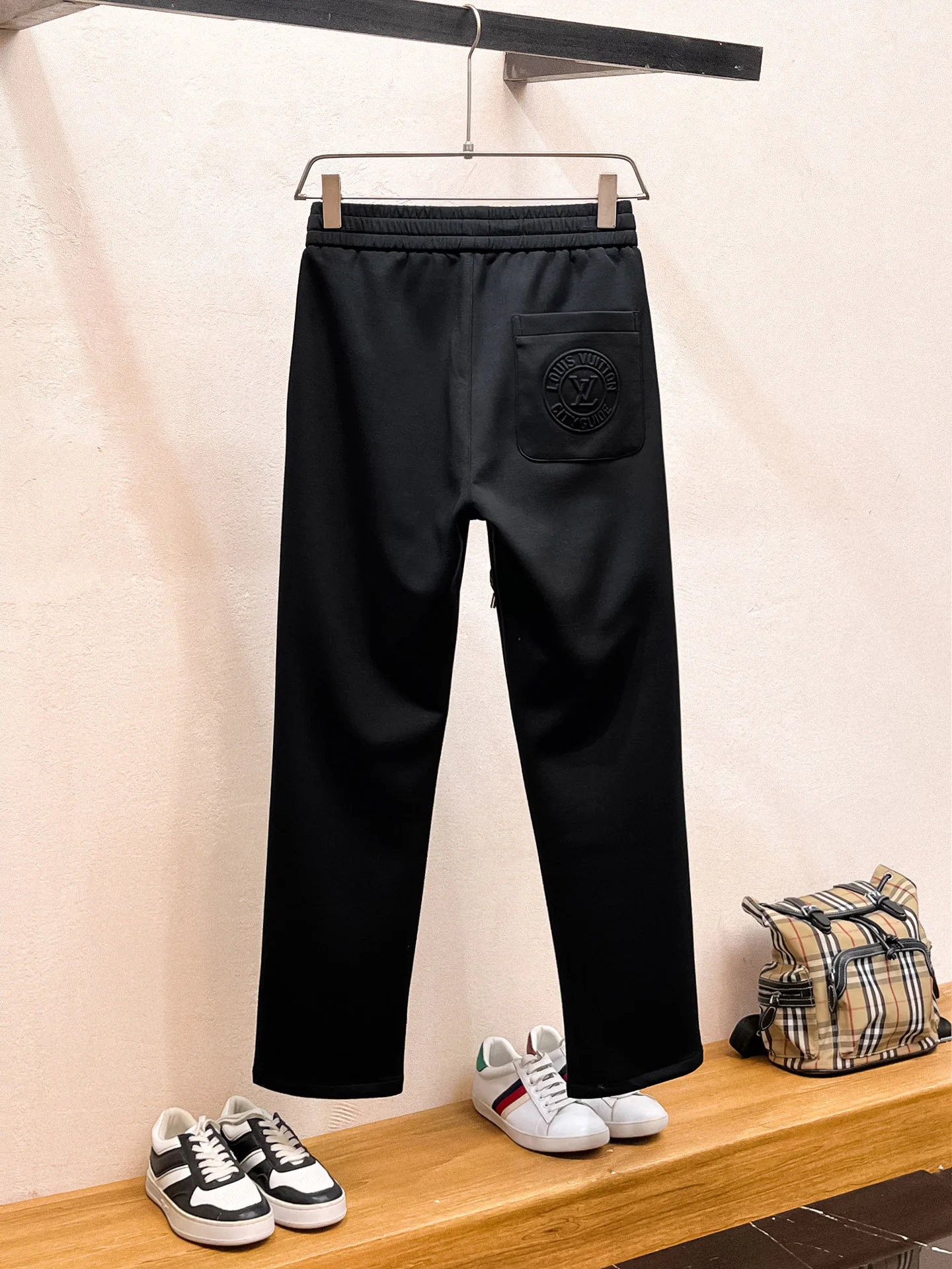 Брюки Женские Louis Vuitton 10378815