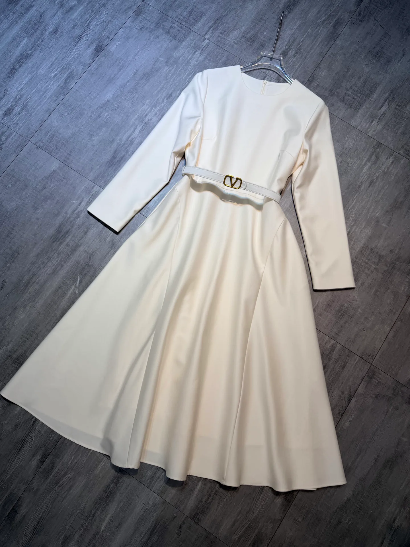 Платья Женские Valentino 18832970