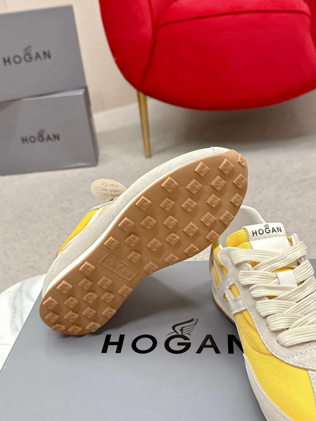 Кроссовки Женские Hogan 13077335