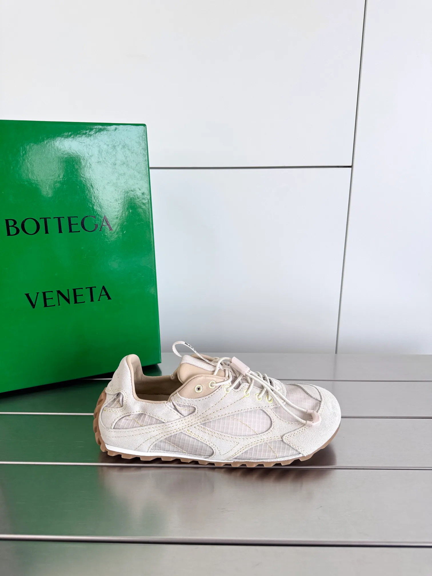 Кроссовки Женские Bottega Veneta 11911491