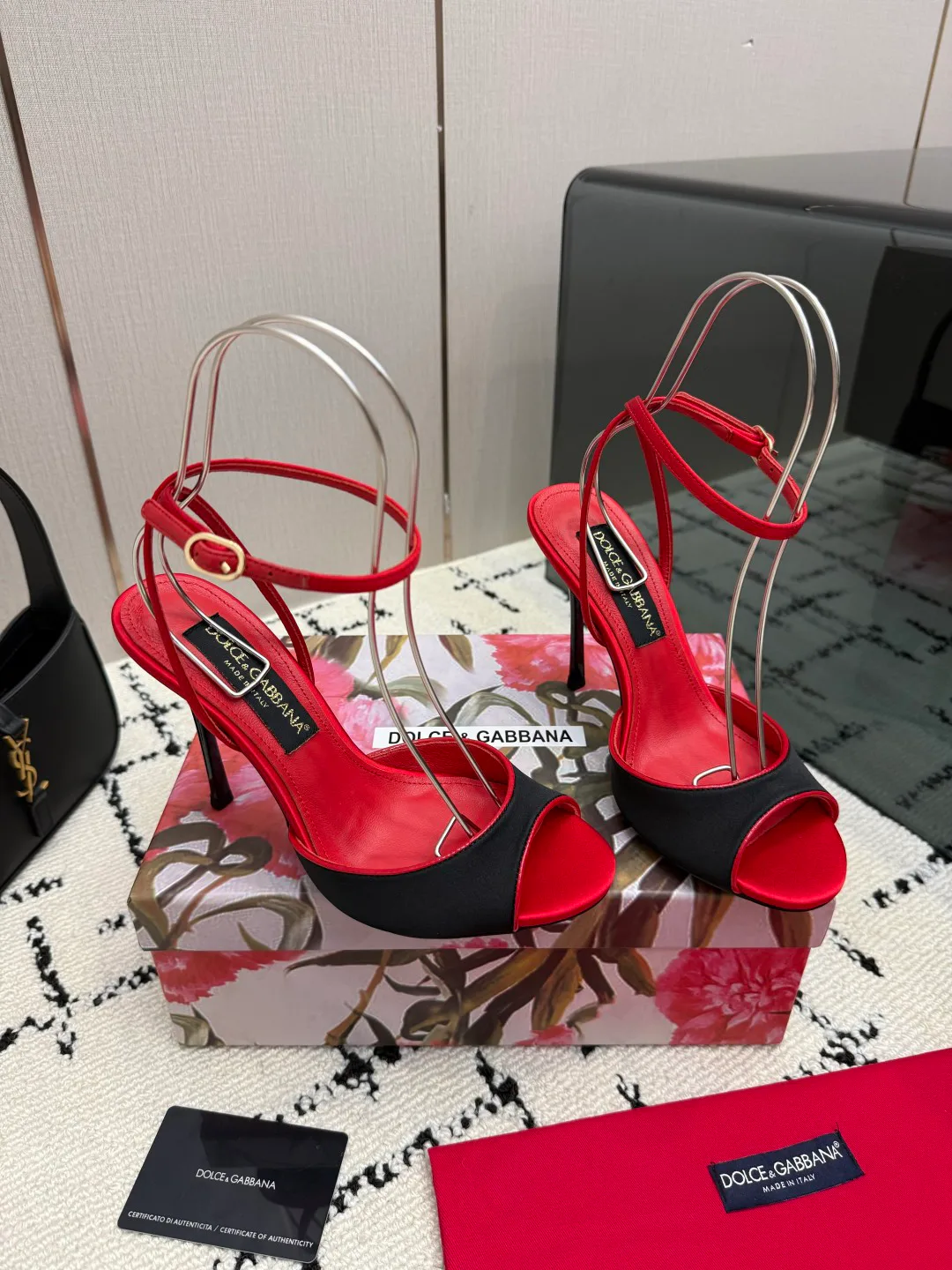 Босоножки Женские Dolce & Gabbana 18335958