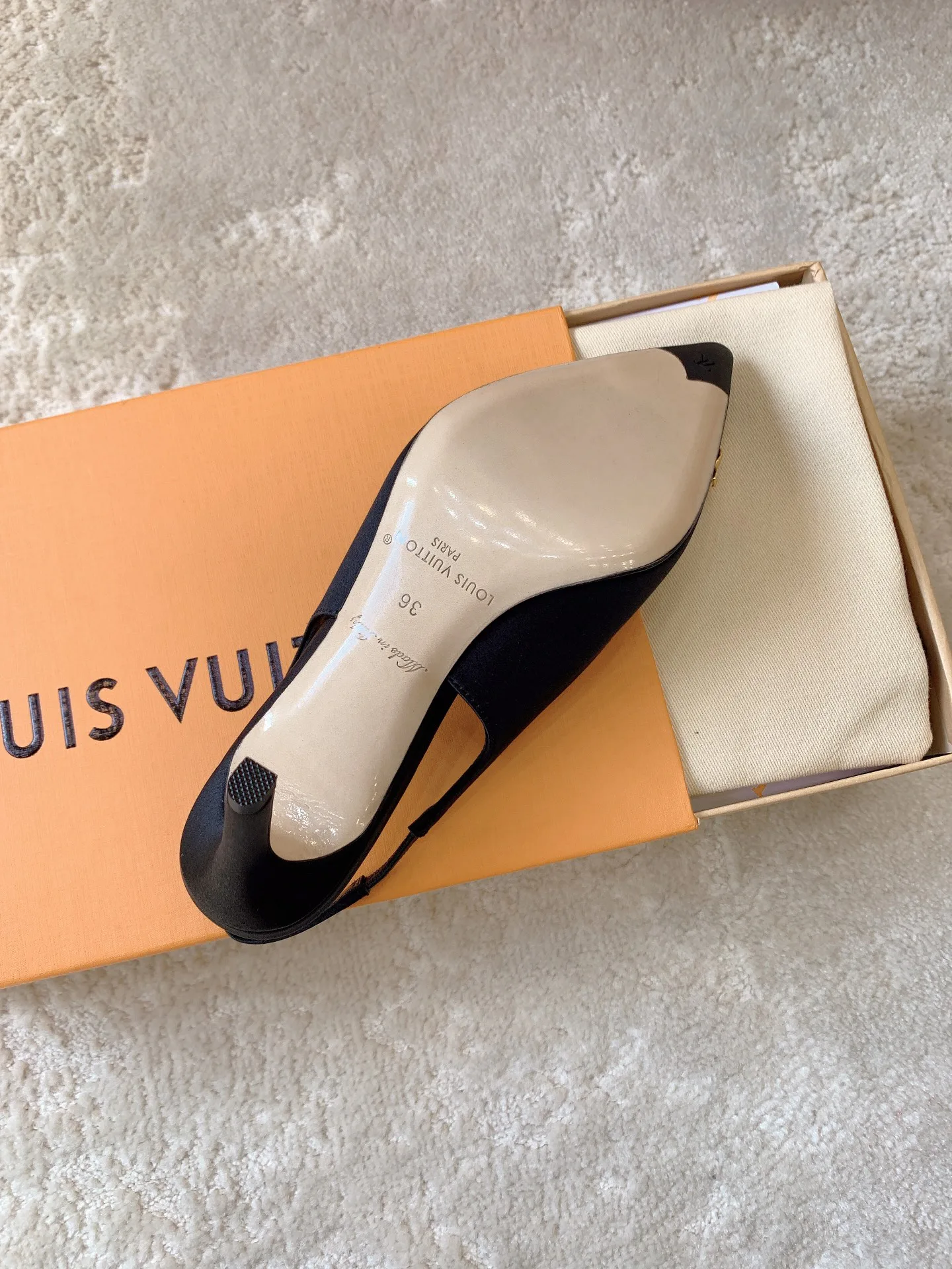 Туфли Женские Louis Vuitton 1834521