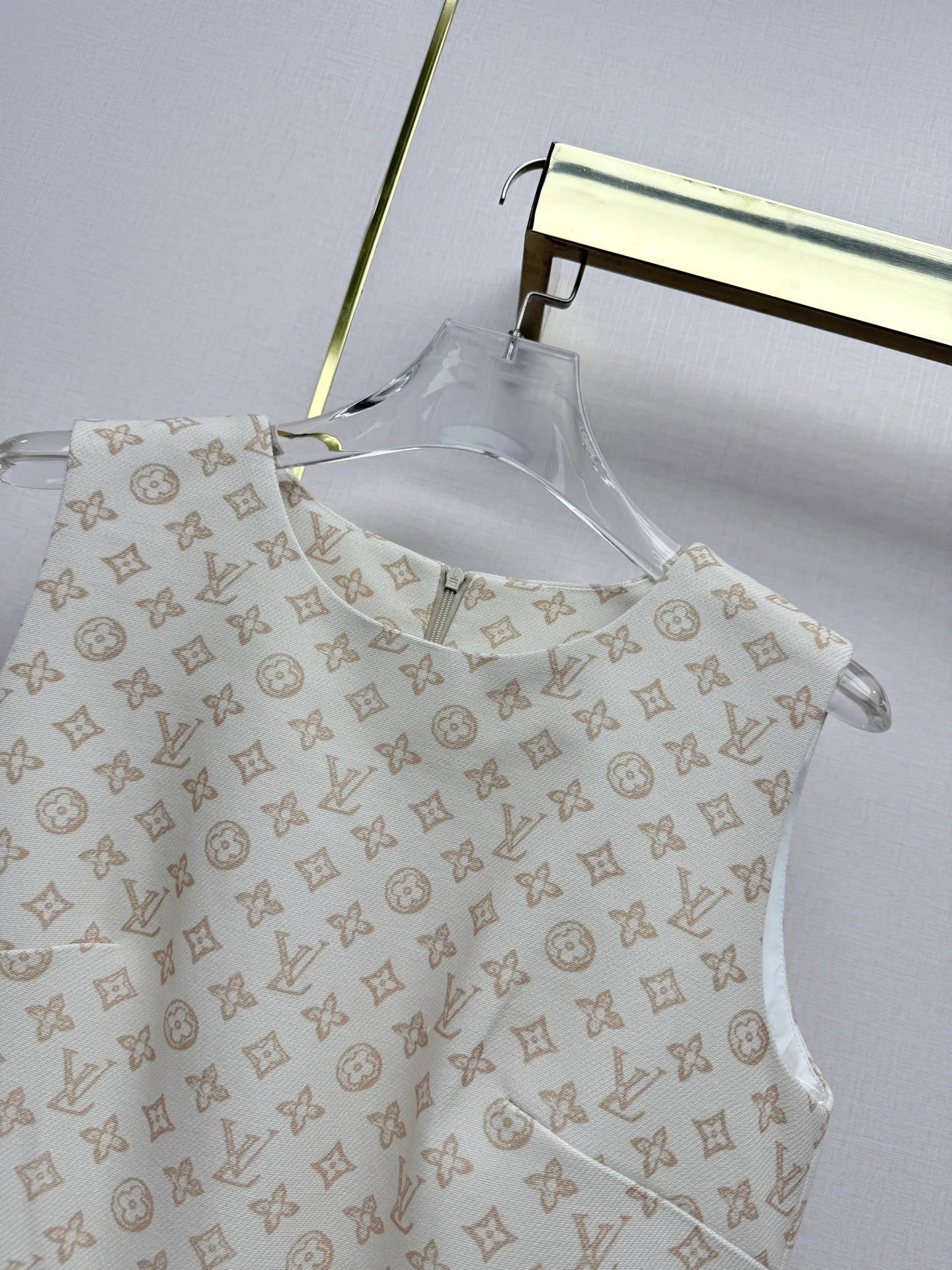 Платья Женские Louis Vuitton 12689496