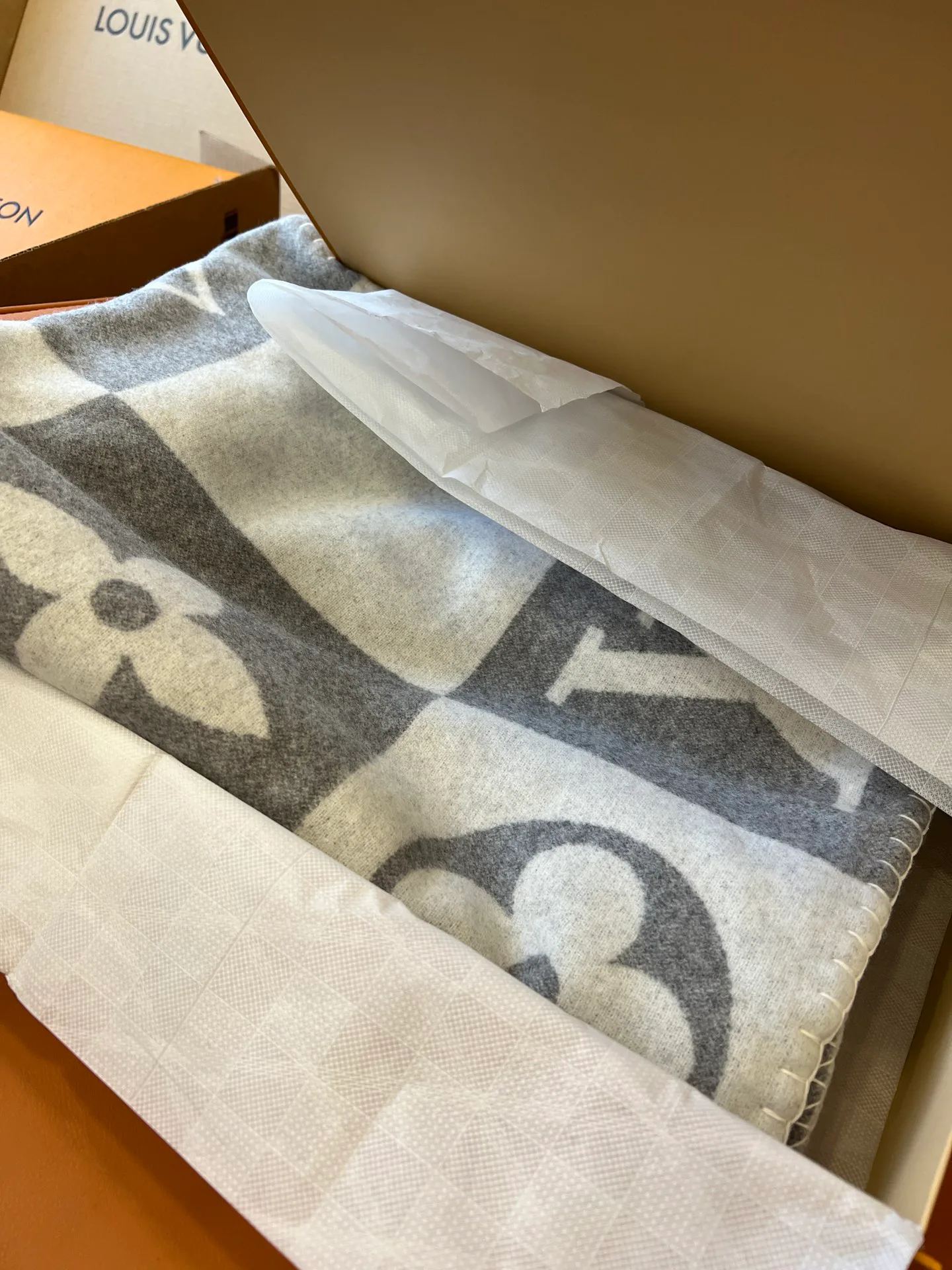Текстиль Louis Vuitton 271824