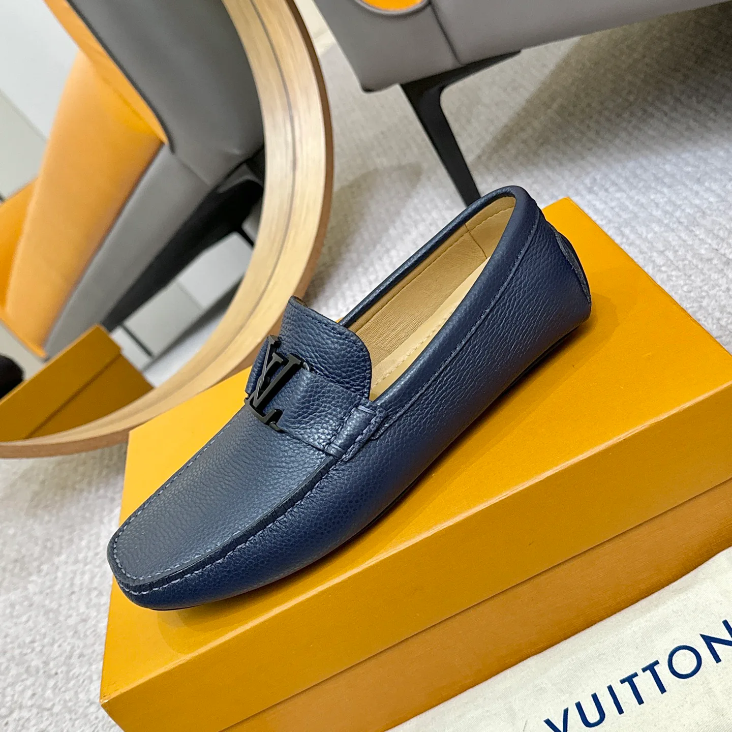 Лоферы И Туфли Мужские Louis Vuitton 17514741