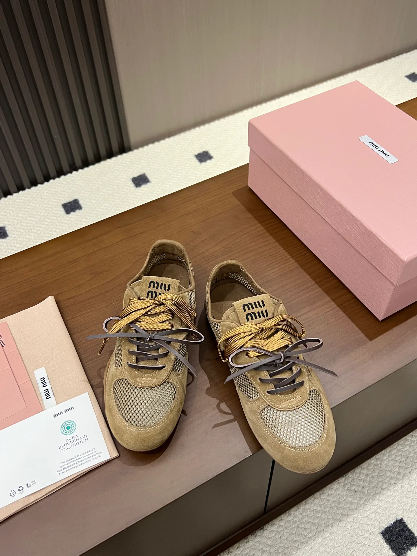 Кроссовки Женские Miu Miu 17968590