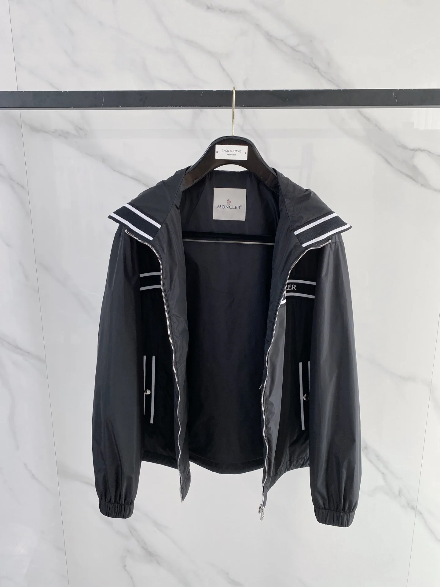Куртки И Пуховики Мужские Moncler 11664780