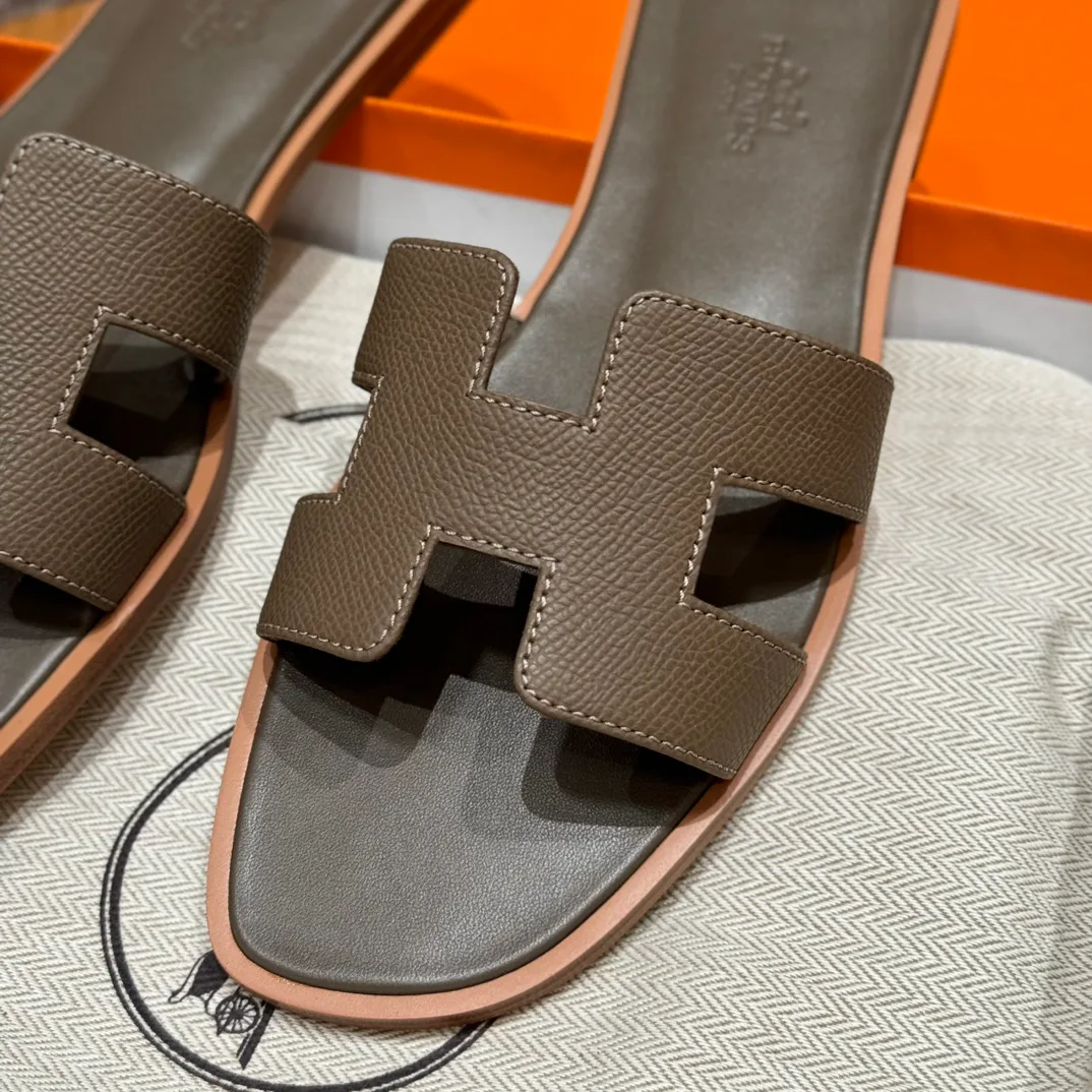 Шлепанцы Женские Hermes 2246248