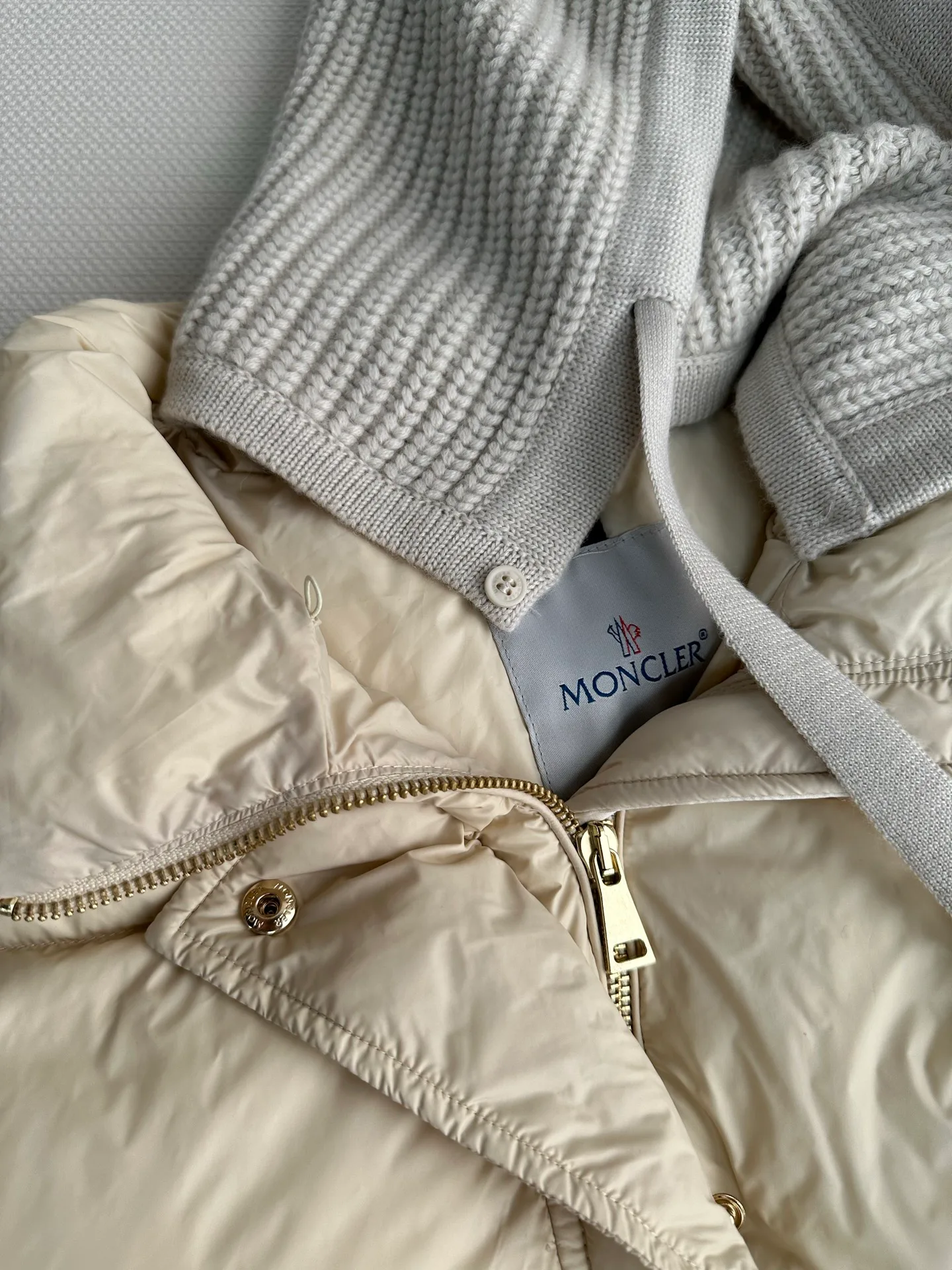 Куртки И Пуховики Женские Moncler 19014089
