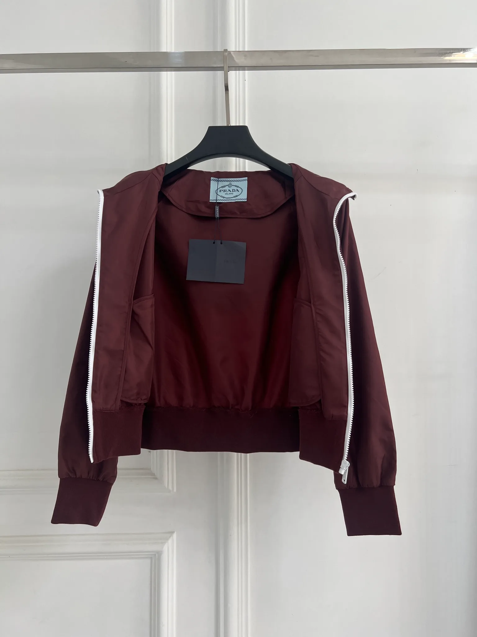 Куртки И Пуховики Женские Prada 9269251