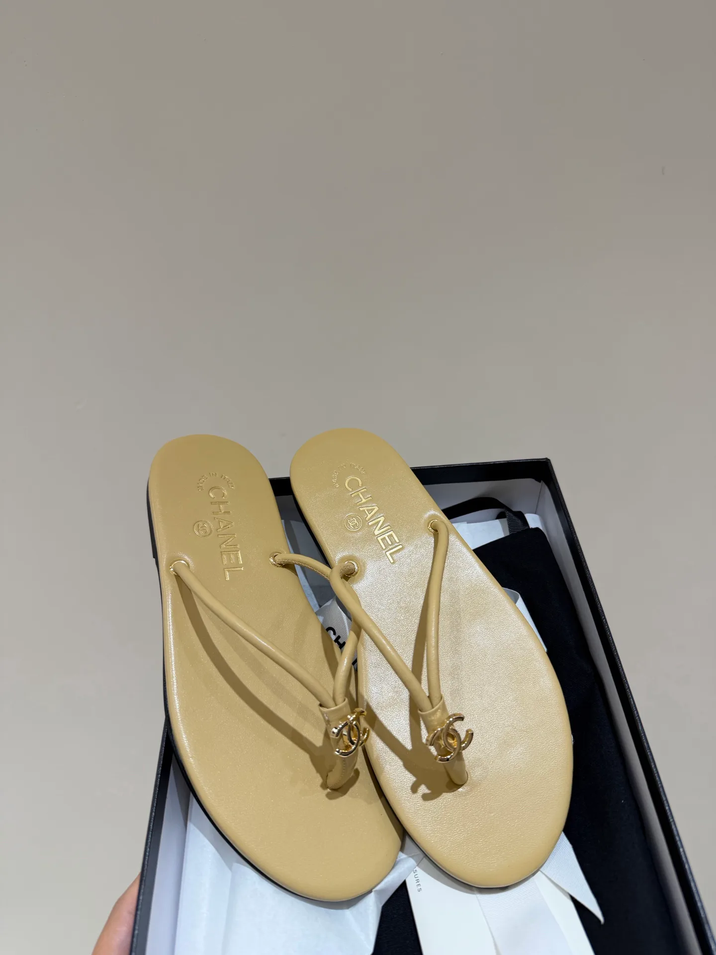 Шлепанцы Женские Chanel 12843827