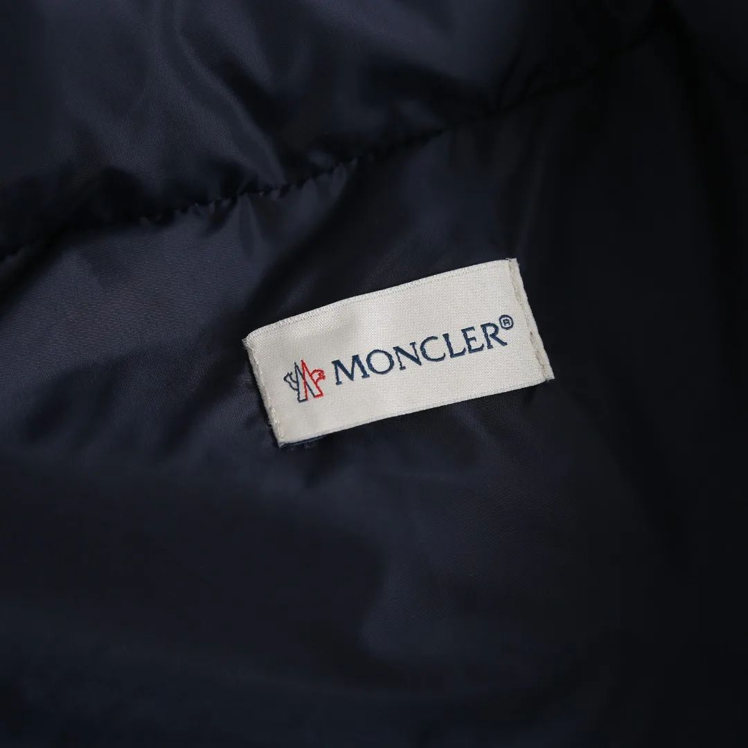 Куртки И Пуховики Женские Moncler 18048562