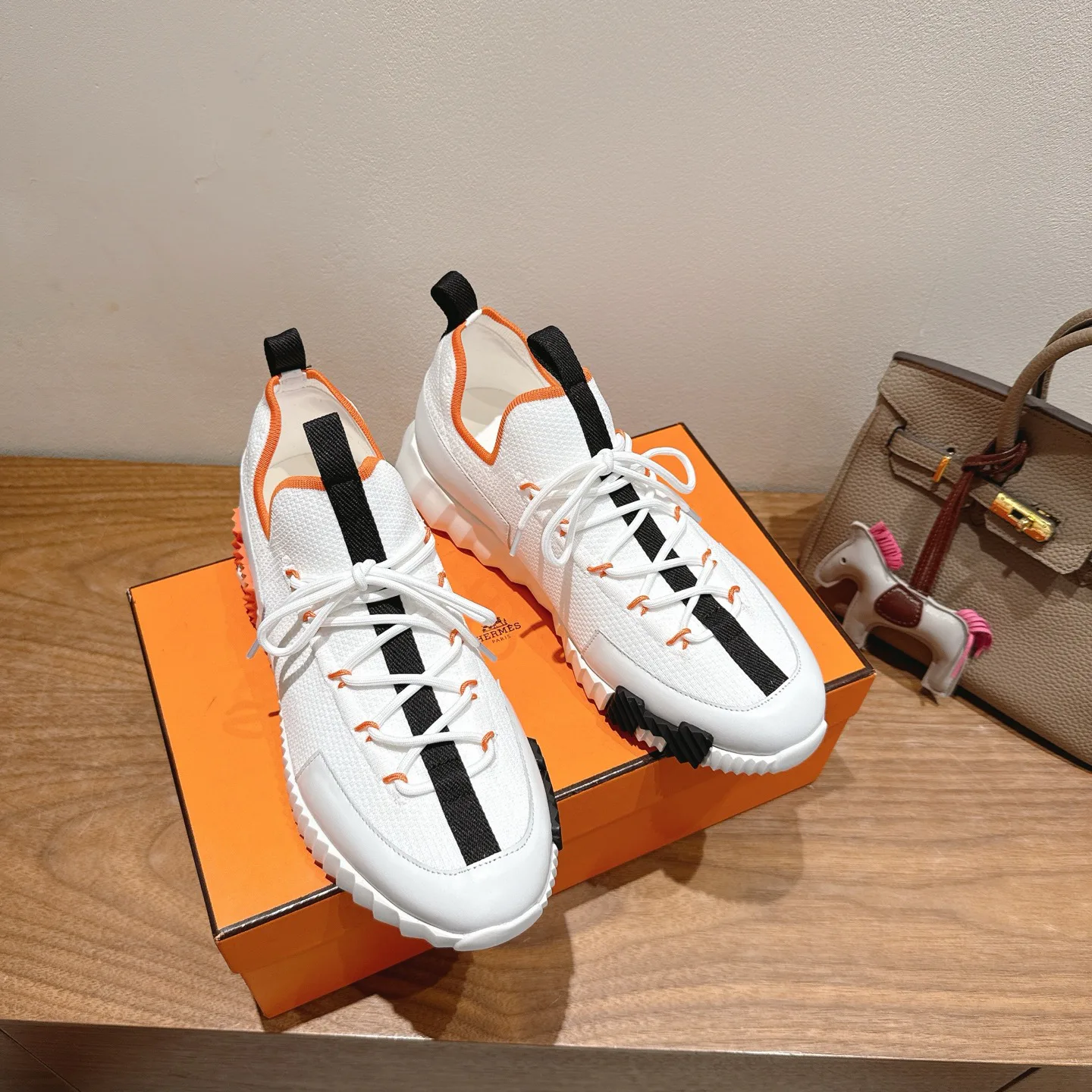 Кроссовки Женские Hermes 4852678