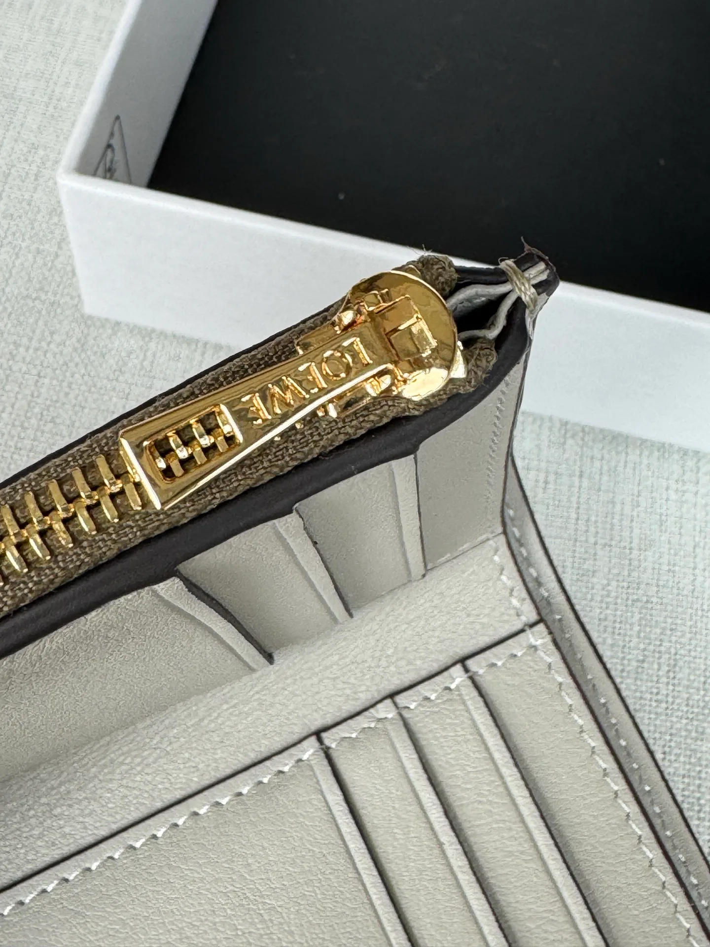 Клатчи Женские Loewe 13339558