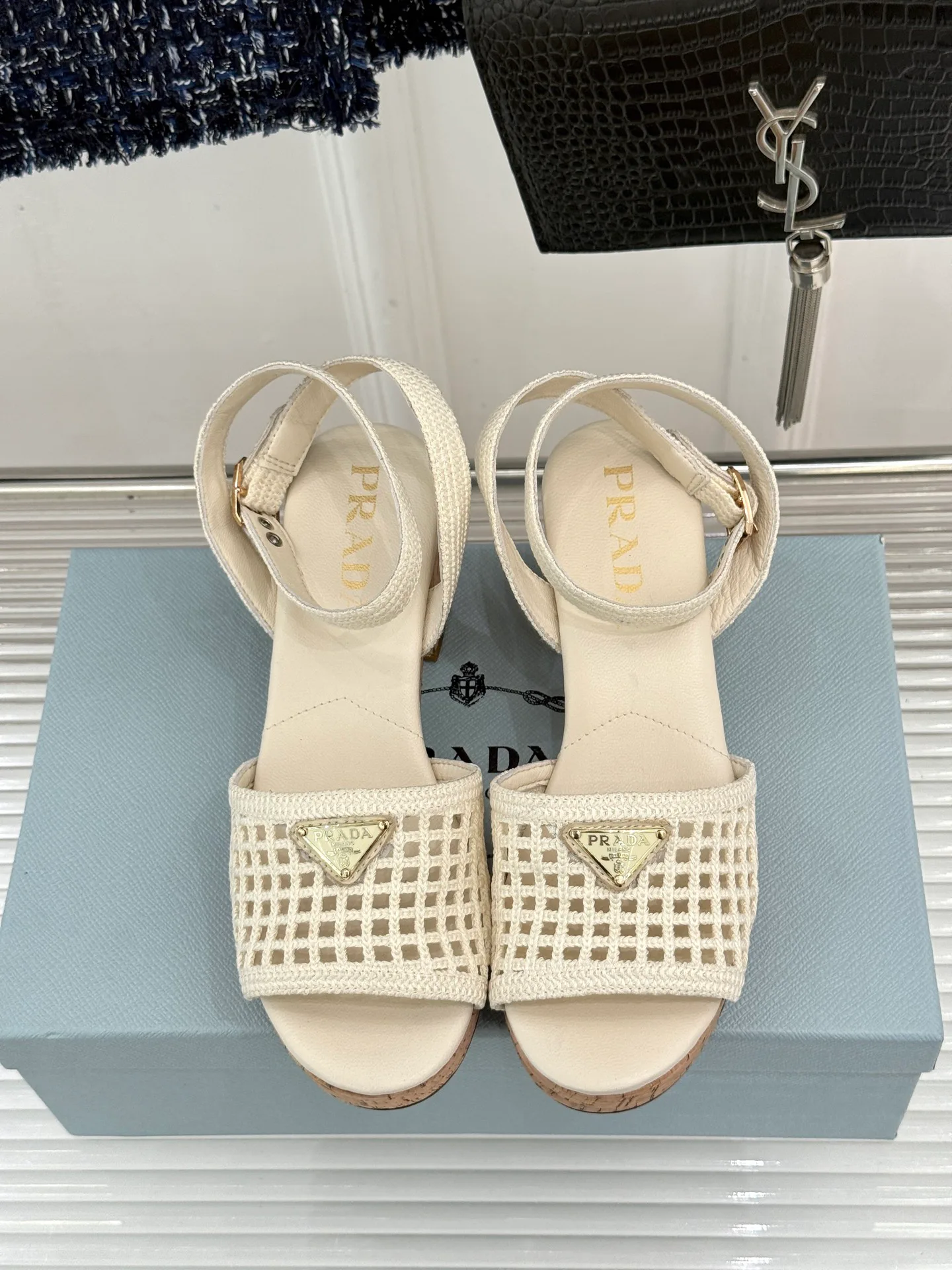 Босоножки Женские Prada 17467512