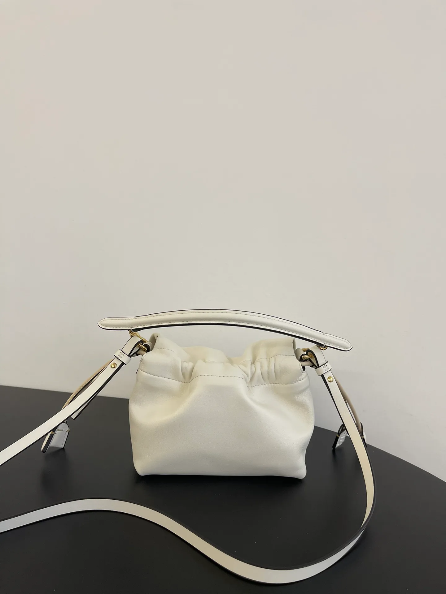 Классические Сумки Женские Fendi 13546201