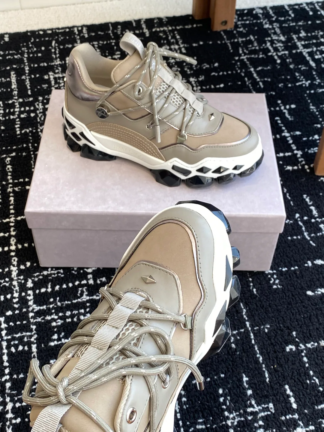 Кроссовки Женские Jimmy Choo 18407