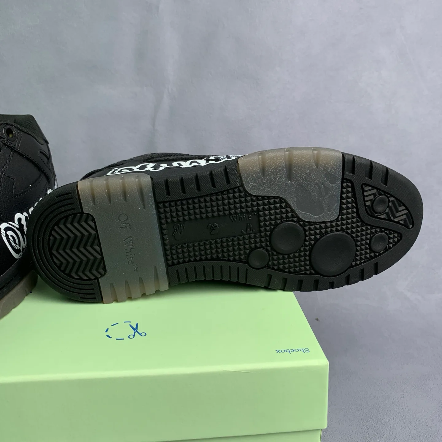Кроссовки Женские Off-White 17776390