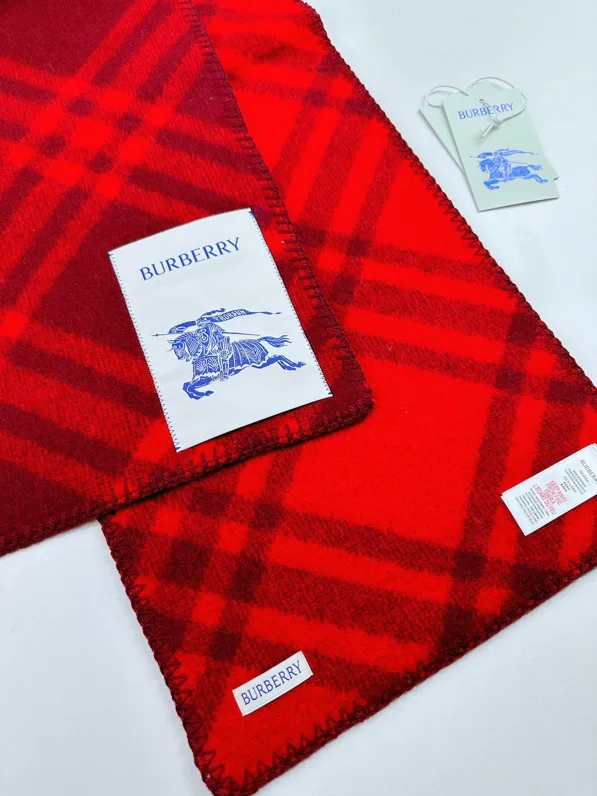 Шарфы Burberry 523810