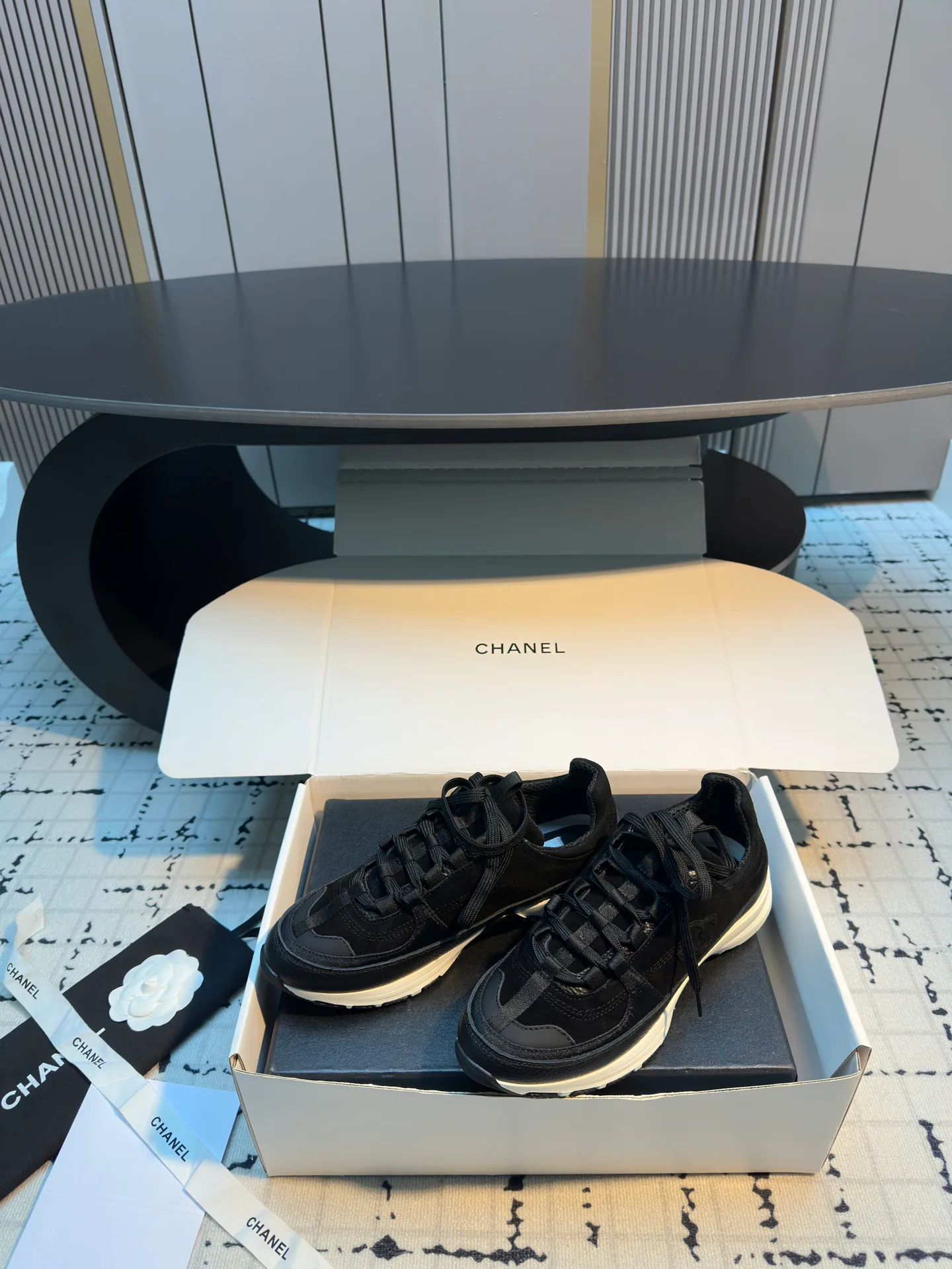 Кроссовки Женские Chanel 10468497