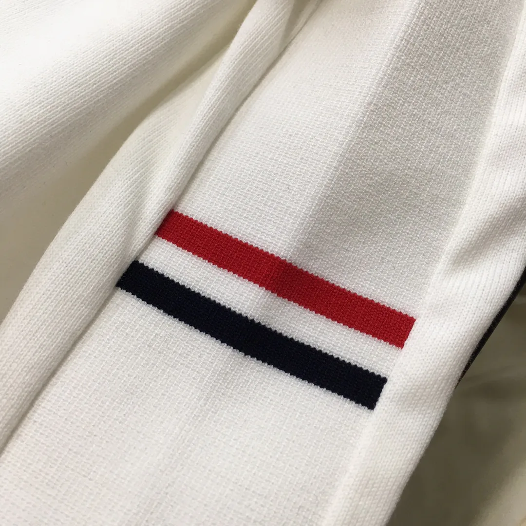 Футболки Женские Moncler 11704179