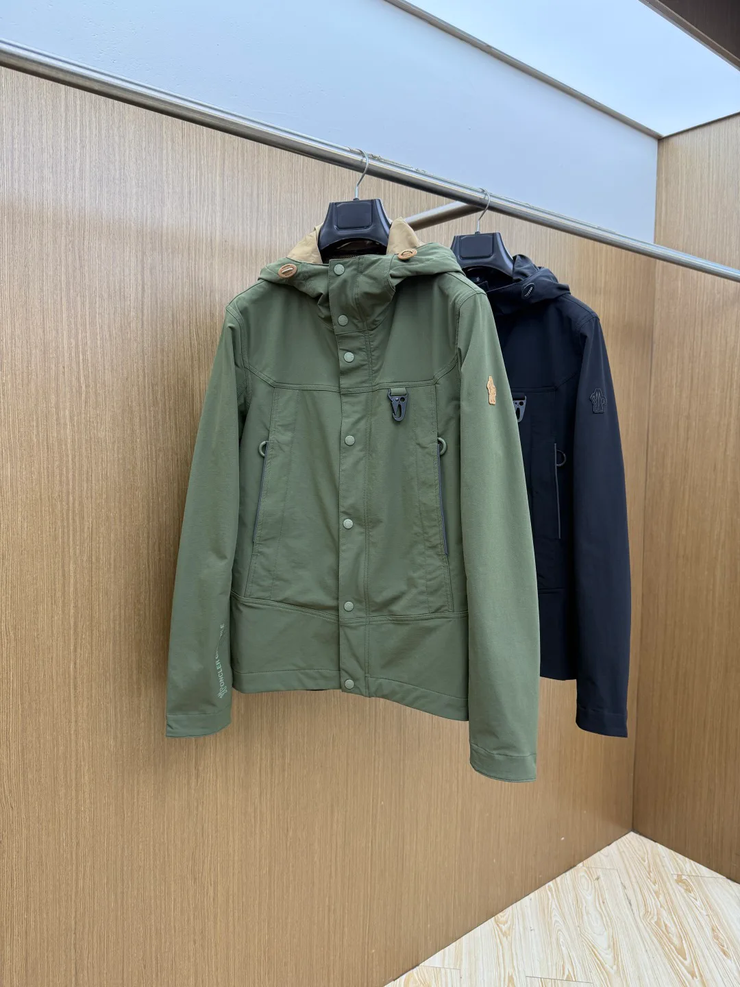 Куртки И Пуховики Мужские Moncler 13127490