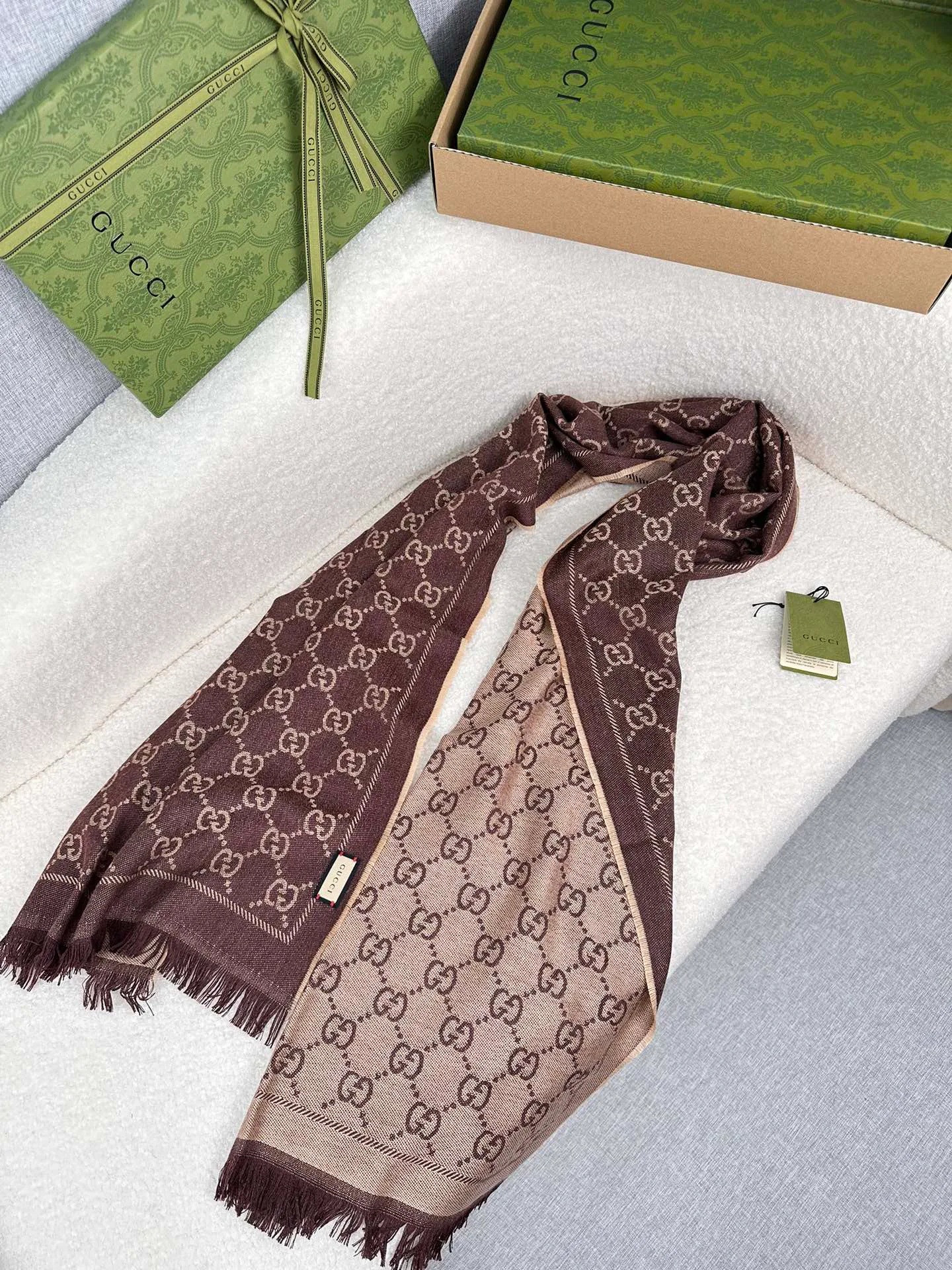 Шарфы Gucci 752749