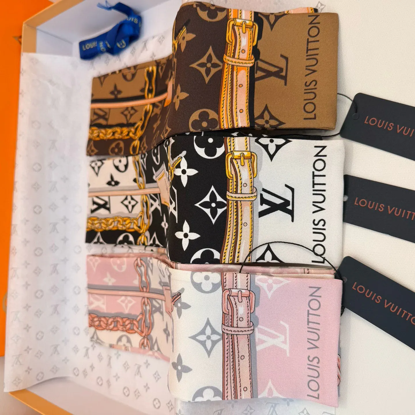 Шарфы Louis Vuitton 23386