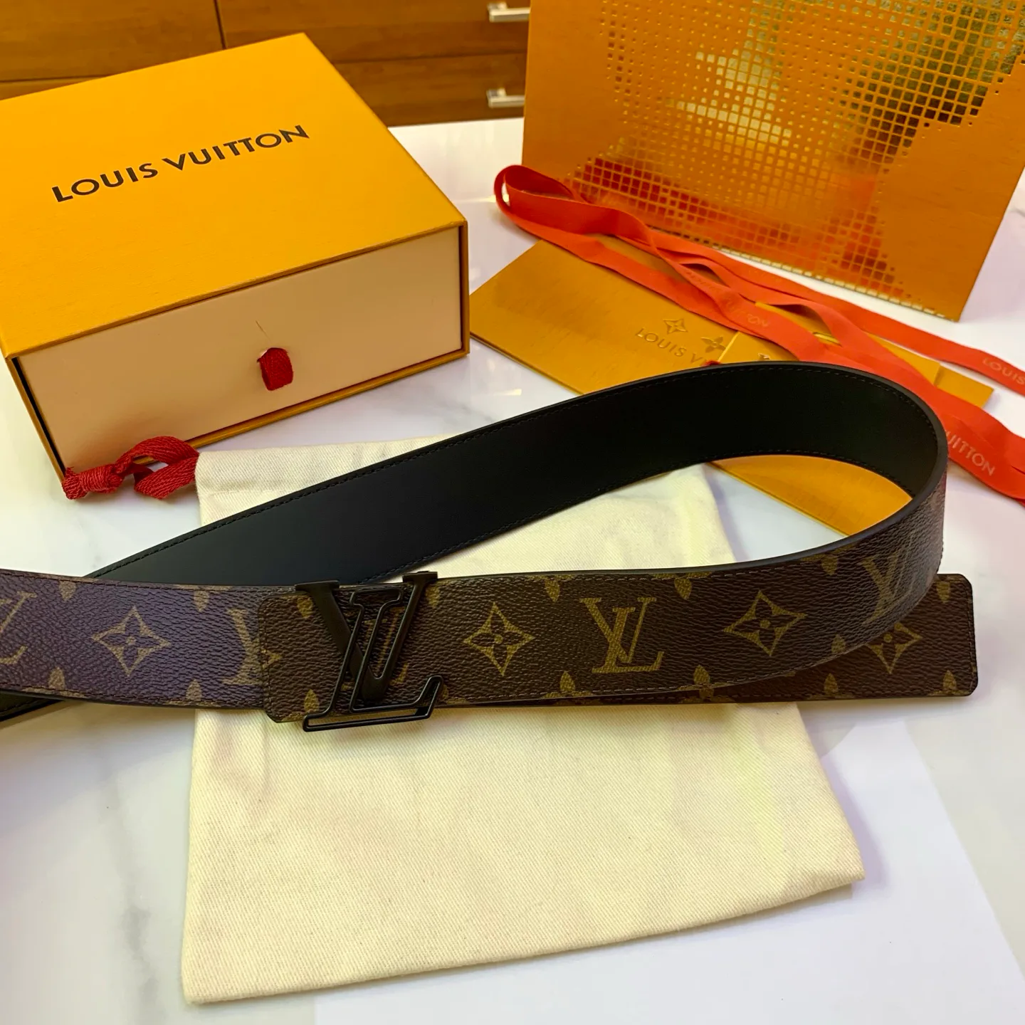 Ремни Louis Vuitton 17725236
