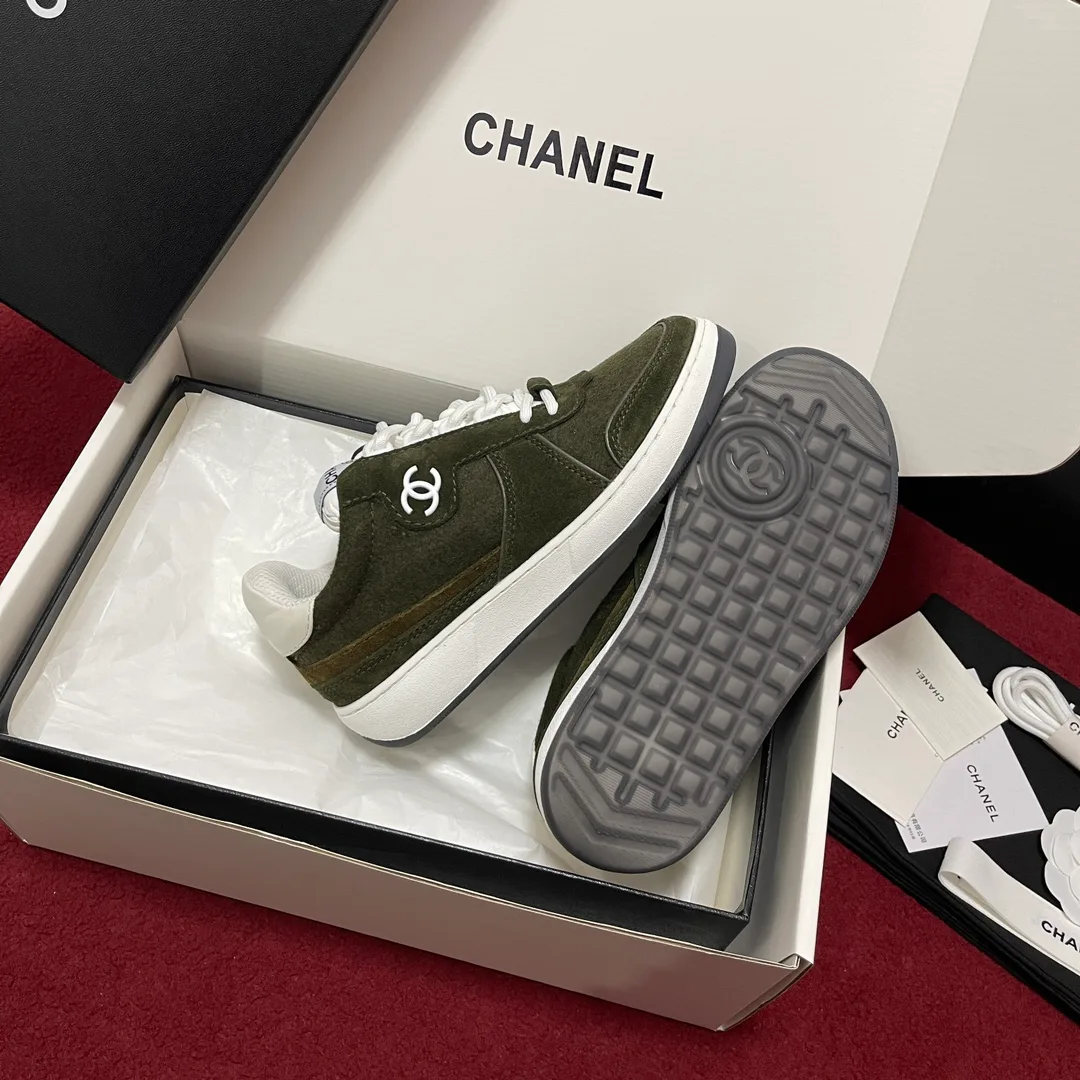 Кроссовки Женские Chanel 18195105
