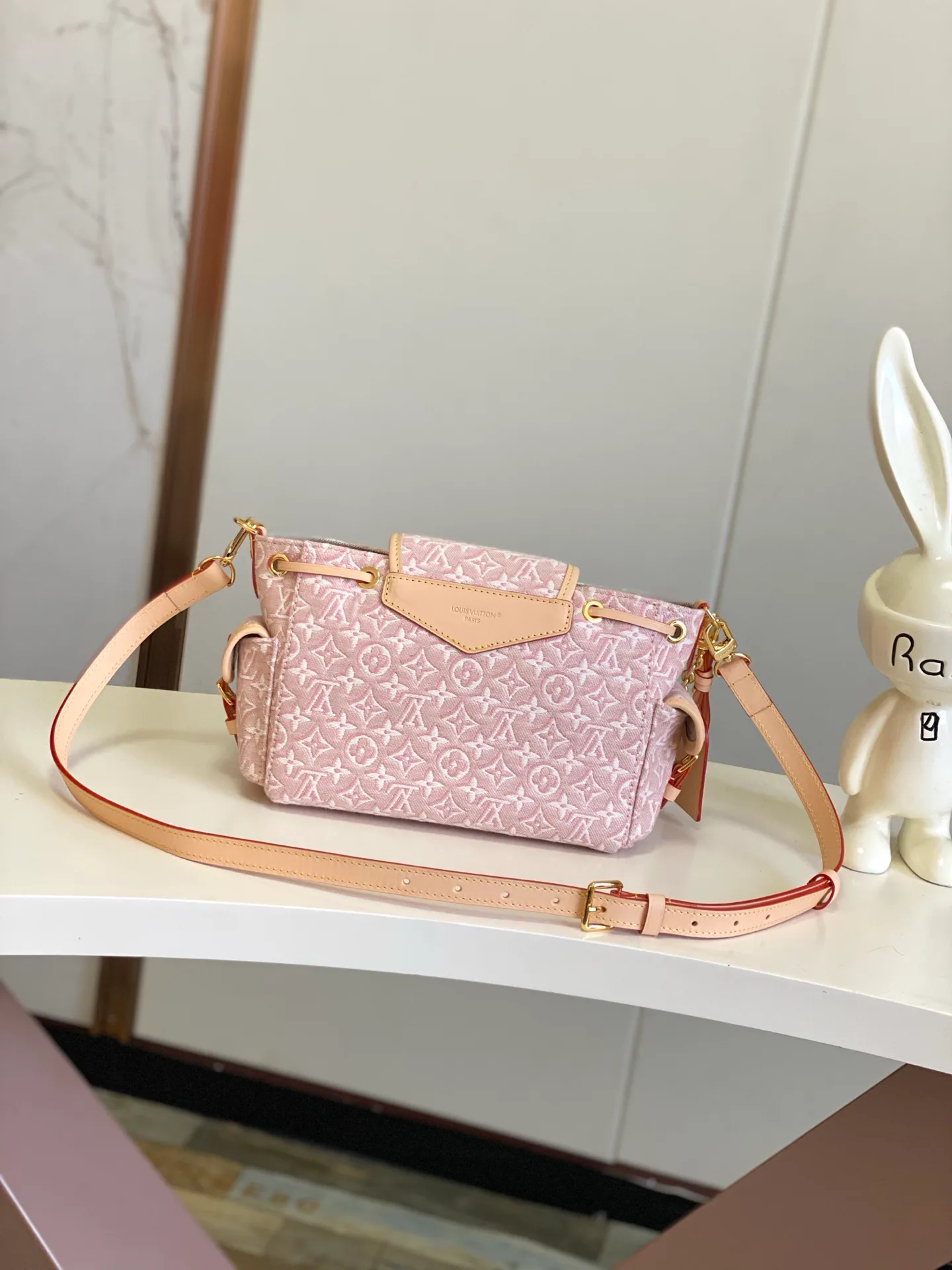 Классические Сумки Женские Louis Vuitton 18170465