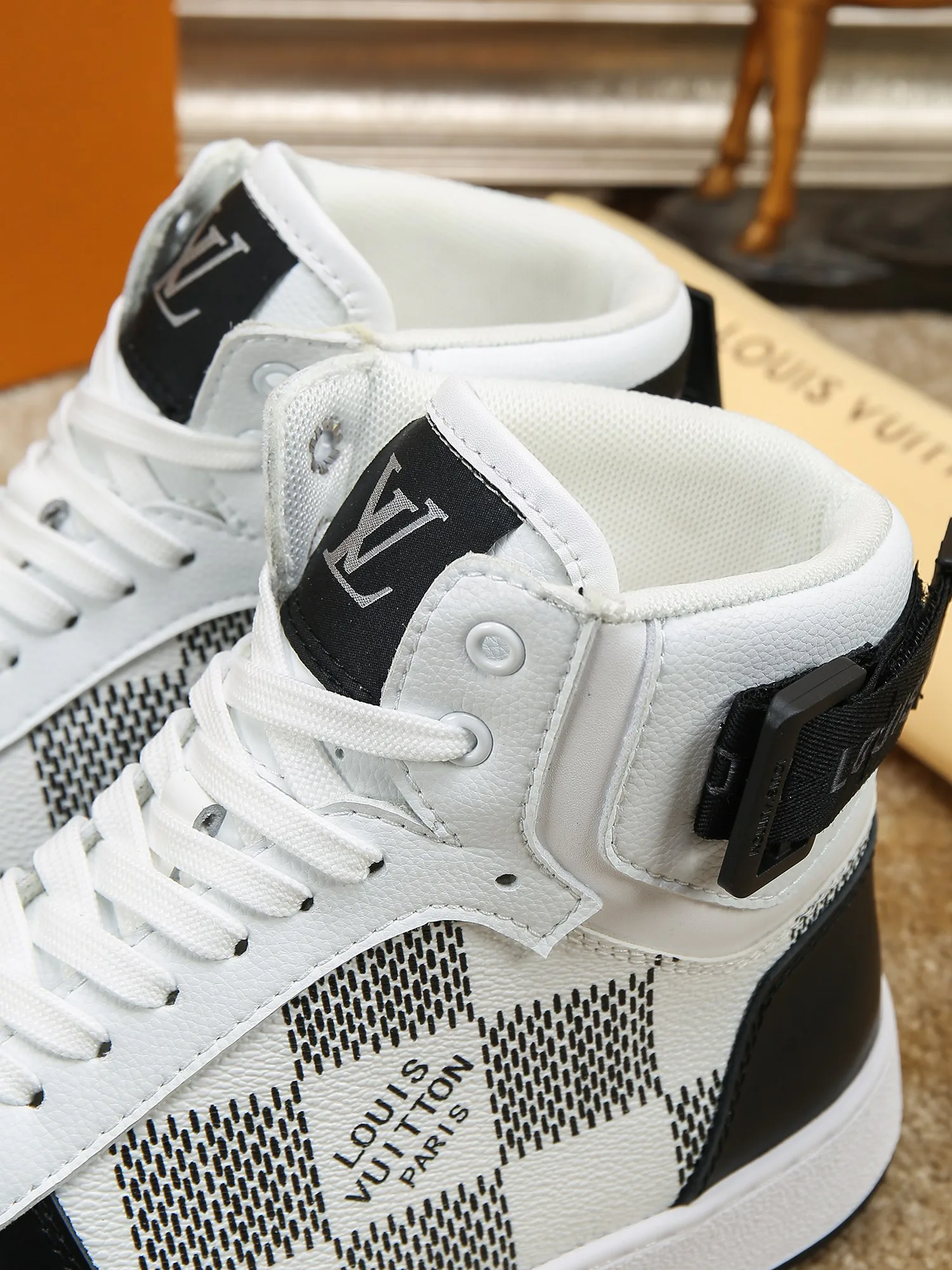 Кроссовки Мужские Louis Vuitton 438124