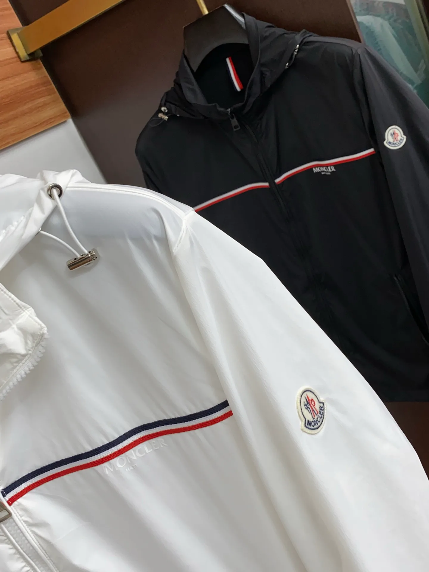 Куртки И Пуховики Мужские Moncler 17510127