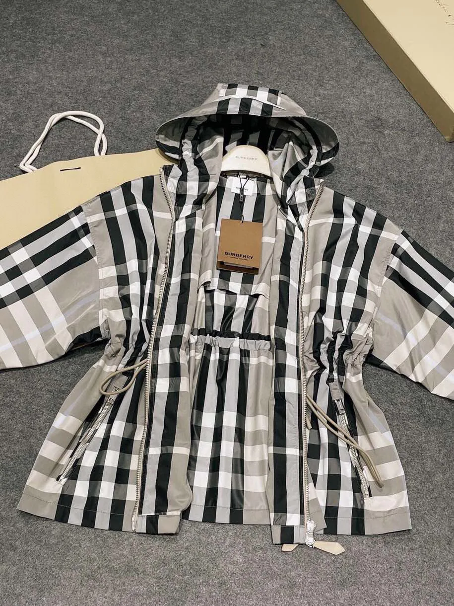 Куртки И Пуховики Женские Burberry 6181