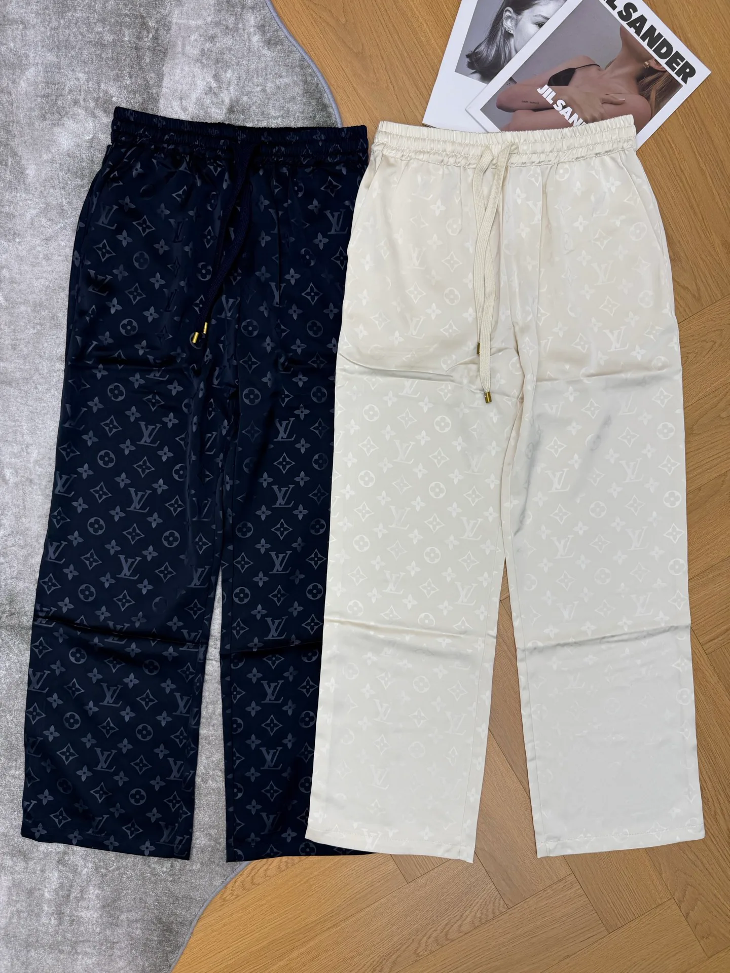 Брюки Женские Louis Vuitton 11417124