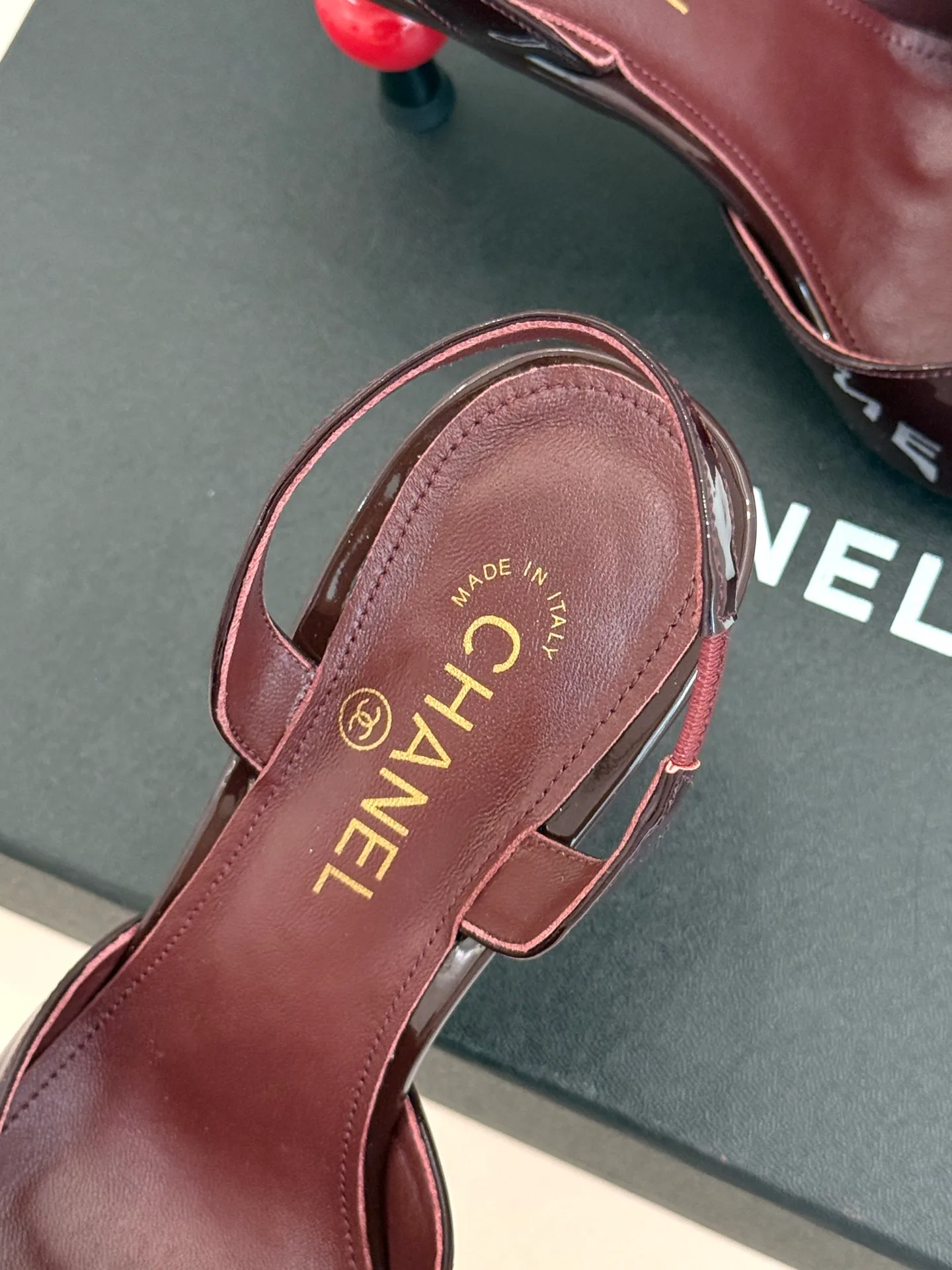 Босоножки Женские Chanel 17425309